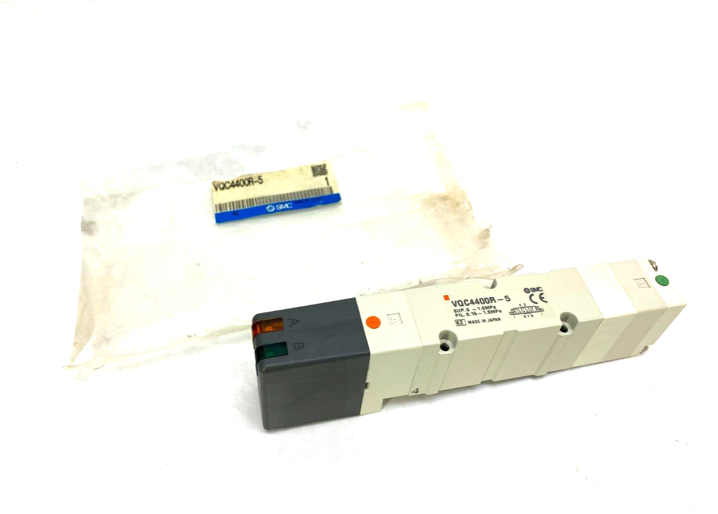 VQC4400R-5 | SMC Plug-In Solenoid Valve 5-Port - New – Open box - Maverick Industrial Sales