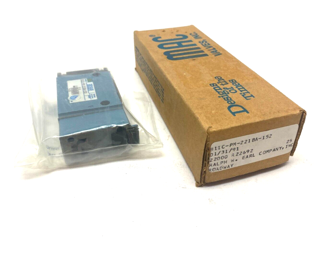 811C-PM-221BA-152 | MAC Valves Solenoid Valve - New – Open box - Maverick Industrial Sales