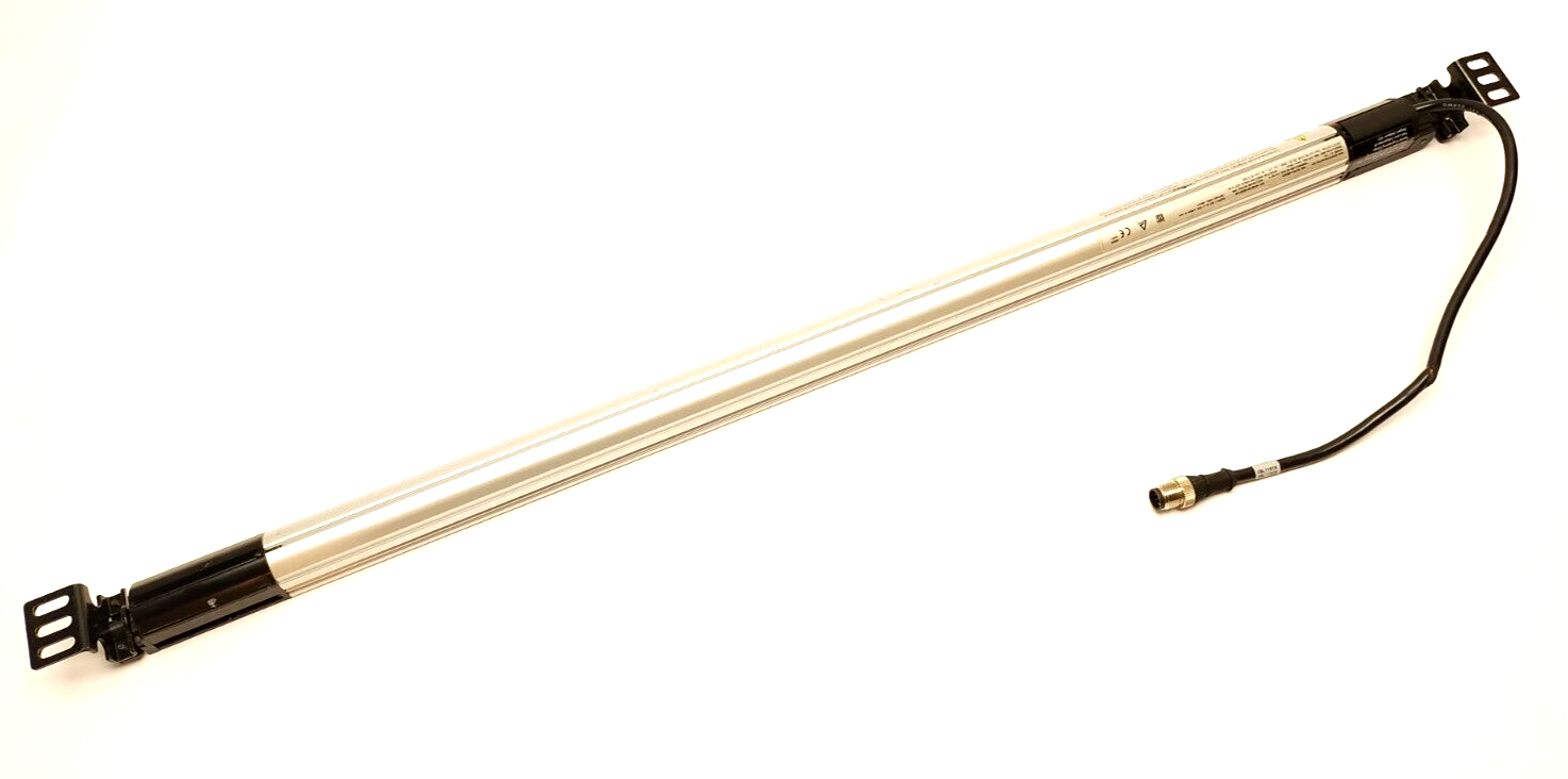 SLPE14-690AP8, SLPR14-690AP8, 83911, 83863 | Banner SLPE14-690AP8 & SLPR14-690AP8 Safety Light Curtain Set 690mm DAMAGED CORD - Used - Maverick Industrial Sales