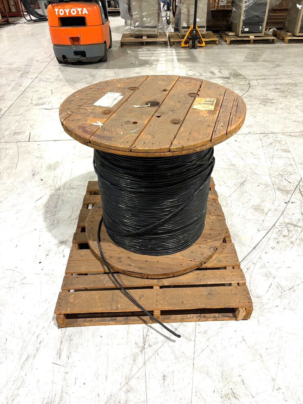 Corning Optical Cable 11-05, SME-12, 24-F Hybrid LT In/Out Riser Cable, 1600-FT - Open box - Maverick Industrial Sales