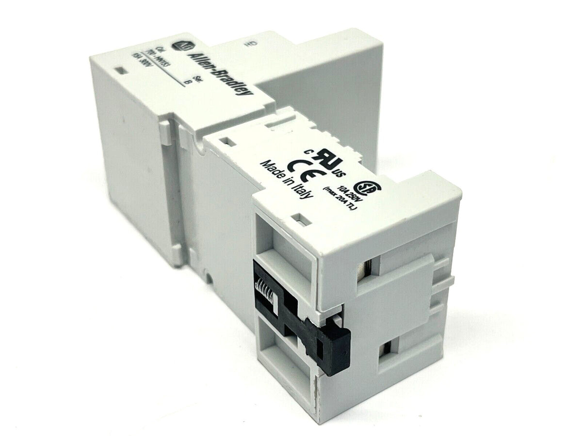 700-HB32Z24,700-HN153 | Allen Bradley 700-HB32Z24 Ser. E Relay w/ 700-HN153 Ser. B Relay Base- Used - Maverick Industrial Sales