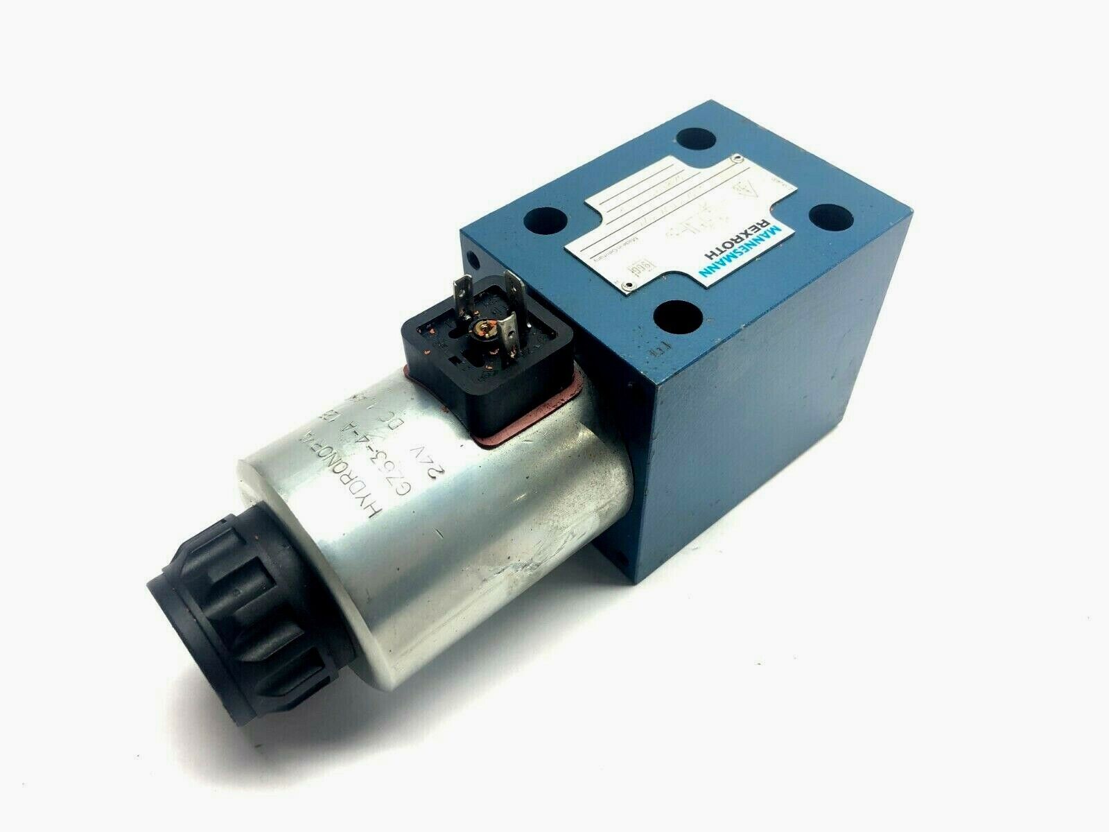 Mannesmann Rexroth 4WE 10 EB32/CG24N9Z45 Hydraulic Directional Valve - Maverick Industrial Sales