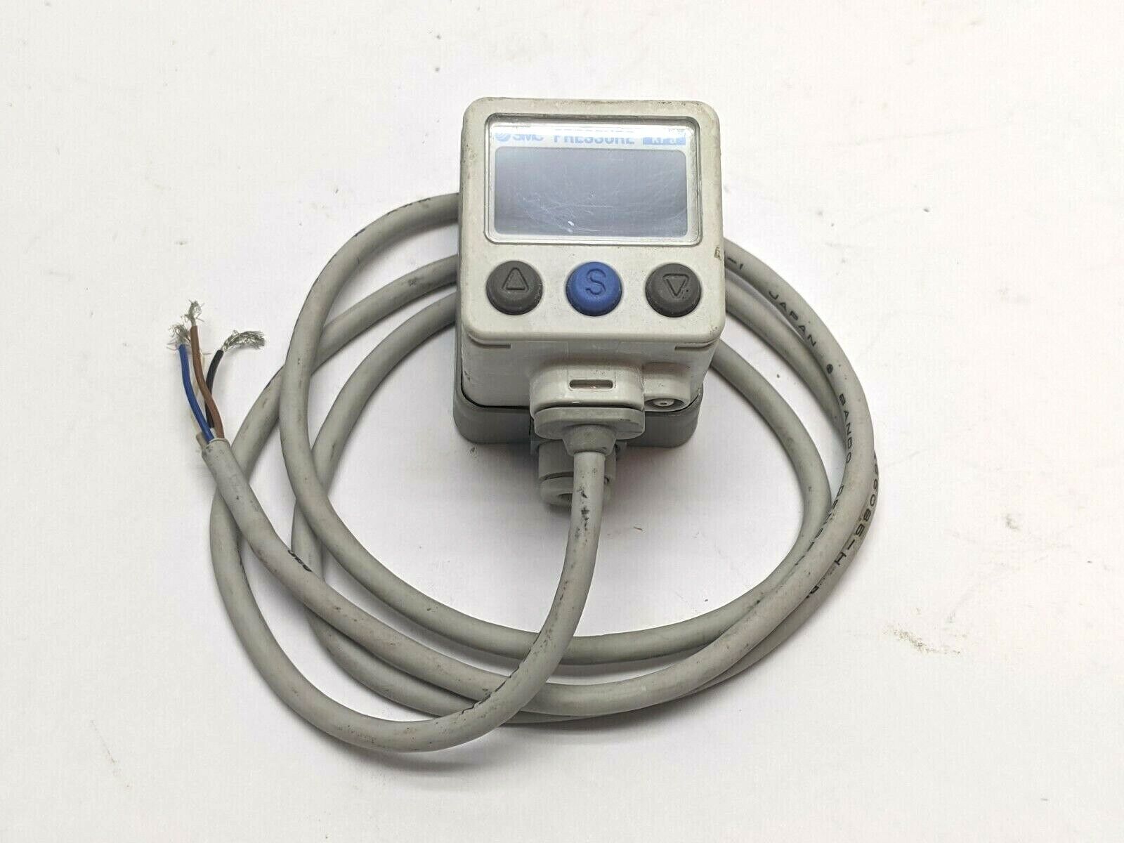 SMC ZSE40A-C4-T Digital Vacuum Switch LONG LEAD - Used - Maverick Industrial Sales