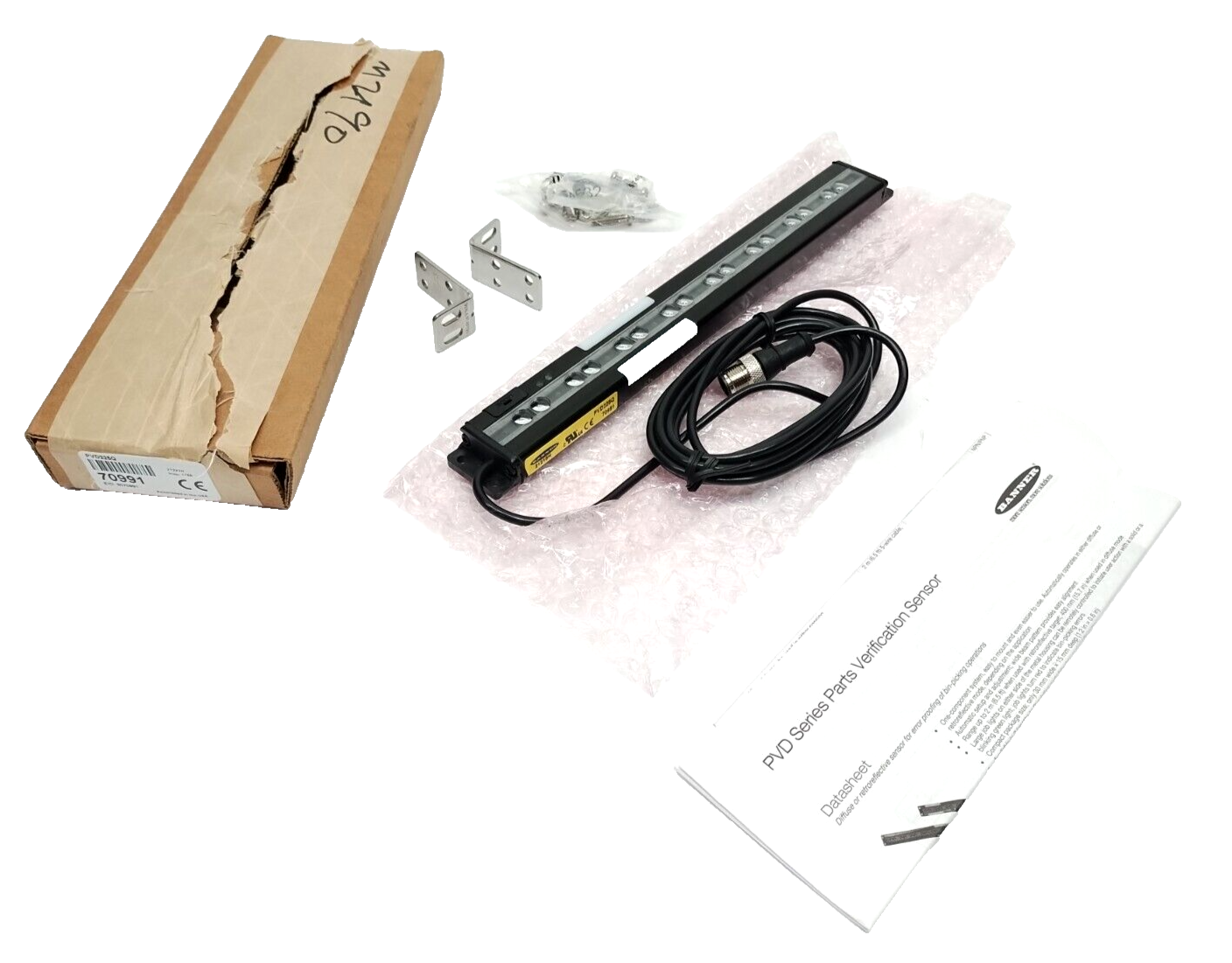 Banner PVD225Q Part Verification Array 225mm 8-Channel, M12 5-Pin 2m, 70991 - Maverick Industrial Sales