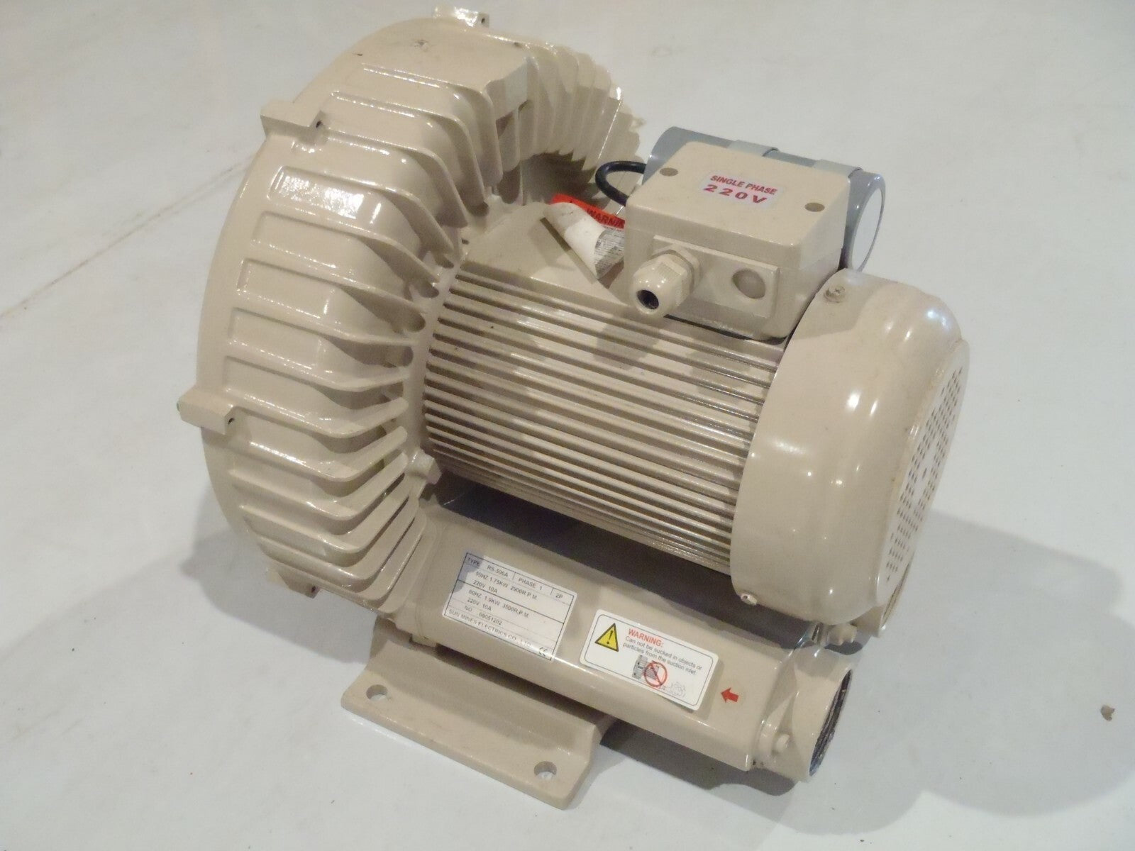 Sun Mines RS-506A Ring Blower 1Ph 2P 50/60Hz 220V 10A - Used - Maverick Industrial Sales