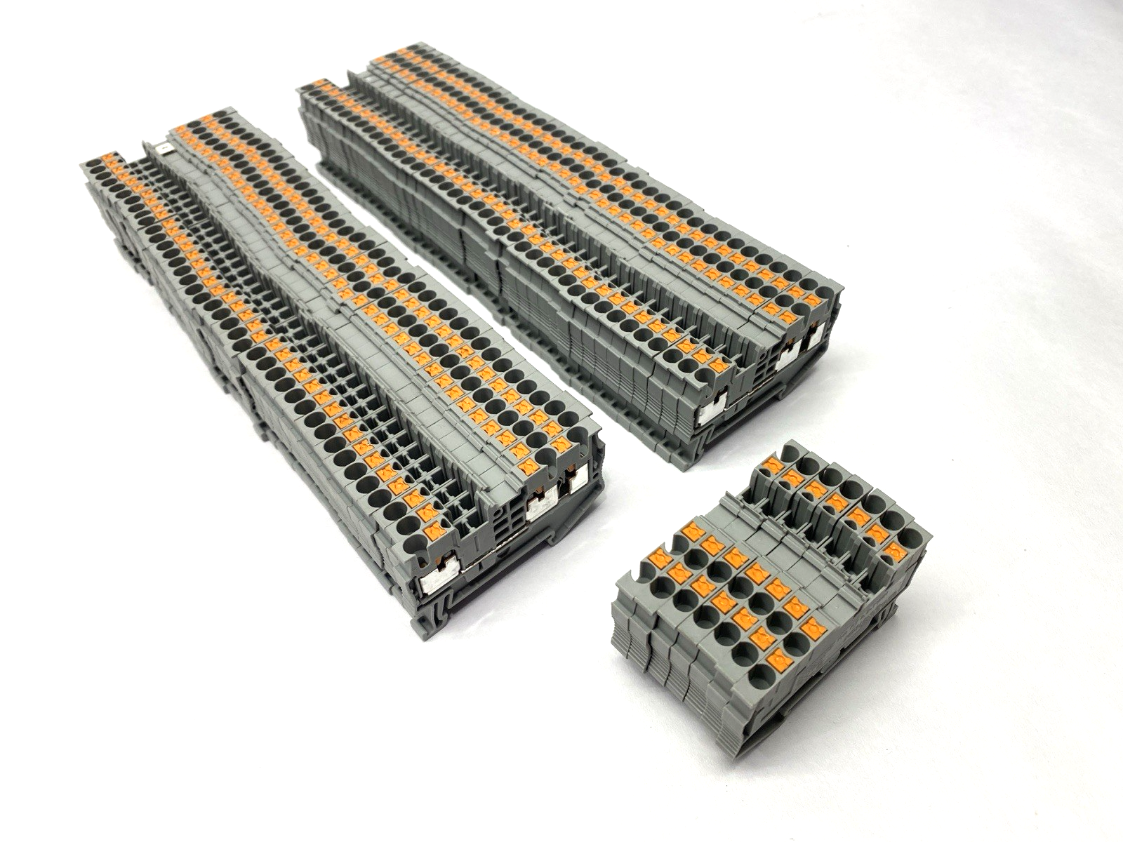 3209549 | Phoenix Contact PT 2,5-TWIN Feed-Through Terminal Block LOT OF 87 - Used - Maverick Industrial Sales