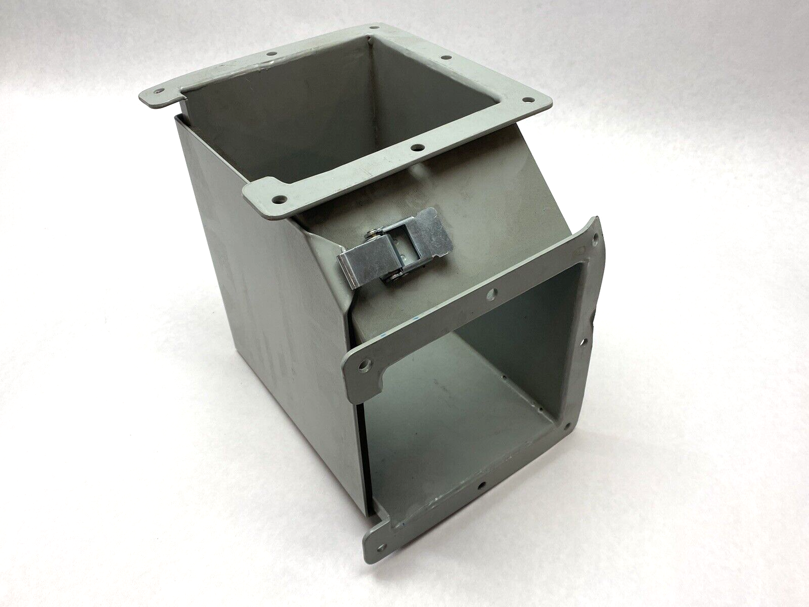 Hoffman FF6LE9A nVent Elbow 90-Degree LayIn Wireway 6.00x6.00" Gray DAMAGED - Used - Maverick Industrial Sales