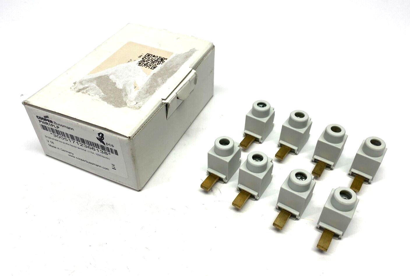 PWR1PLP | Bussmann Comb Busbara, Low-Profile Feeder Terminal 115A, LOT OF 8 - New – Open box - Maverick Industrial Sales
