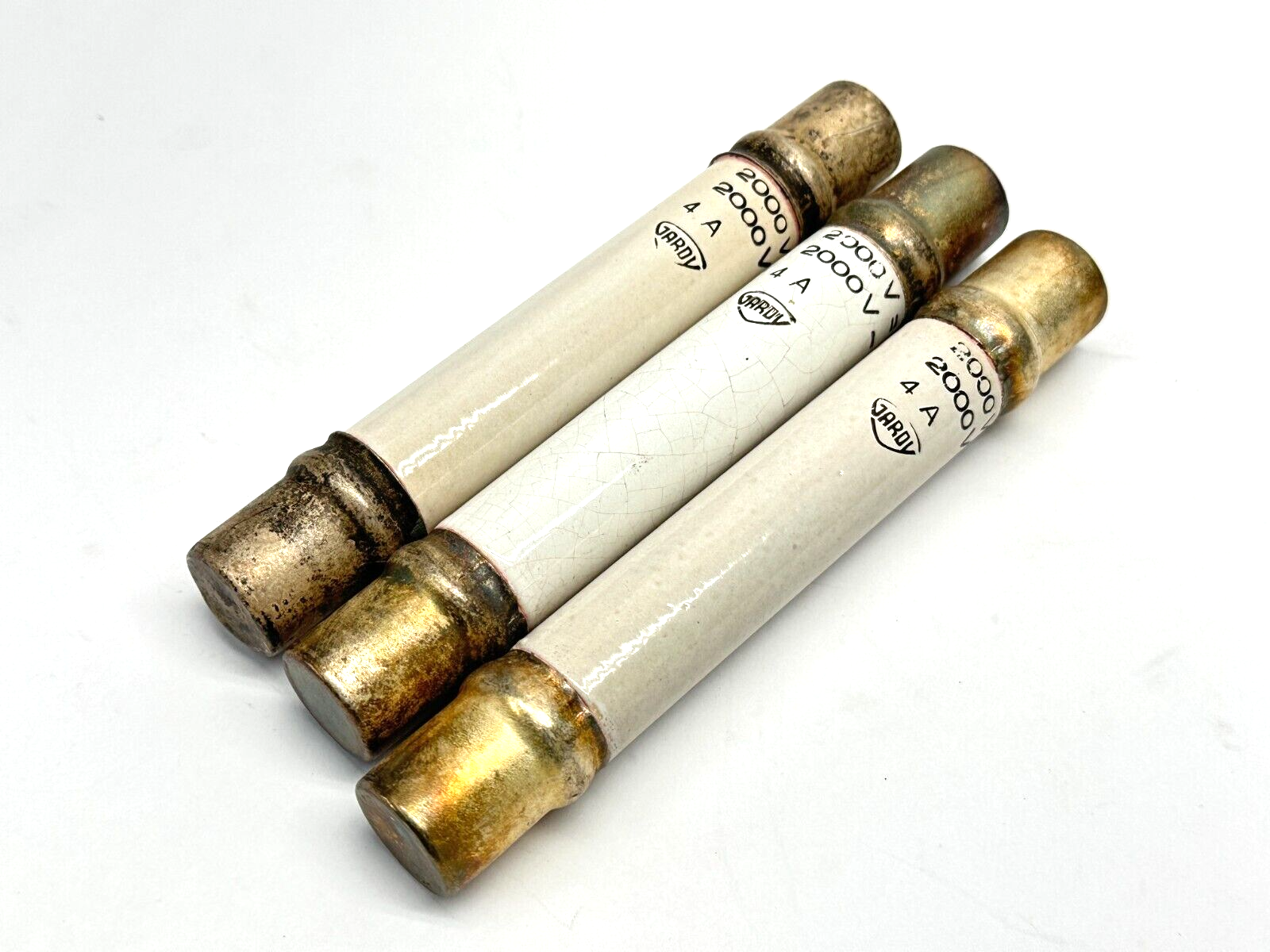 2000V 4A | Gardy 2000 Volt 4 Amp Fuse Element LOT OF 3 - New – Open box - Maverick Industrial Sales