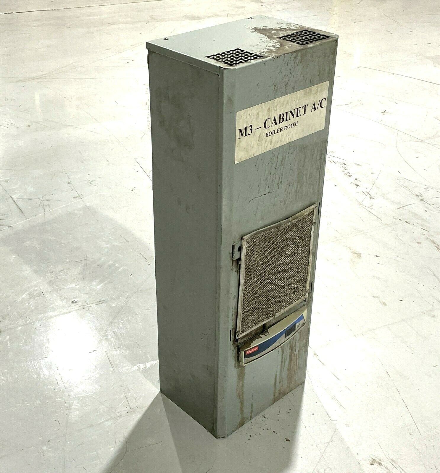 Hoffman APW Mclean M33-0426-G009H Air Conditioner 4000BTU 230V - For parts or not working - Maverick Industrial Sales