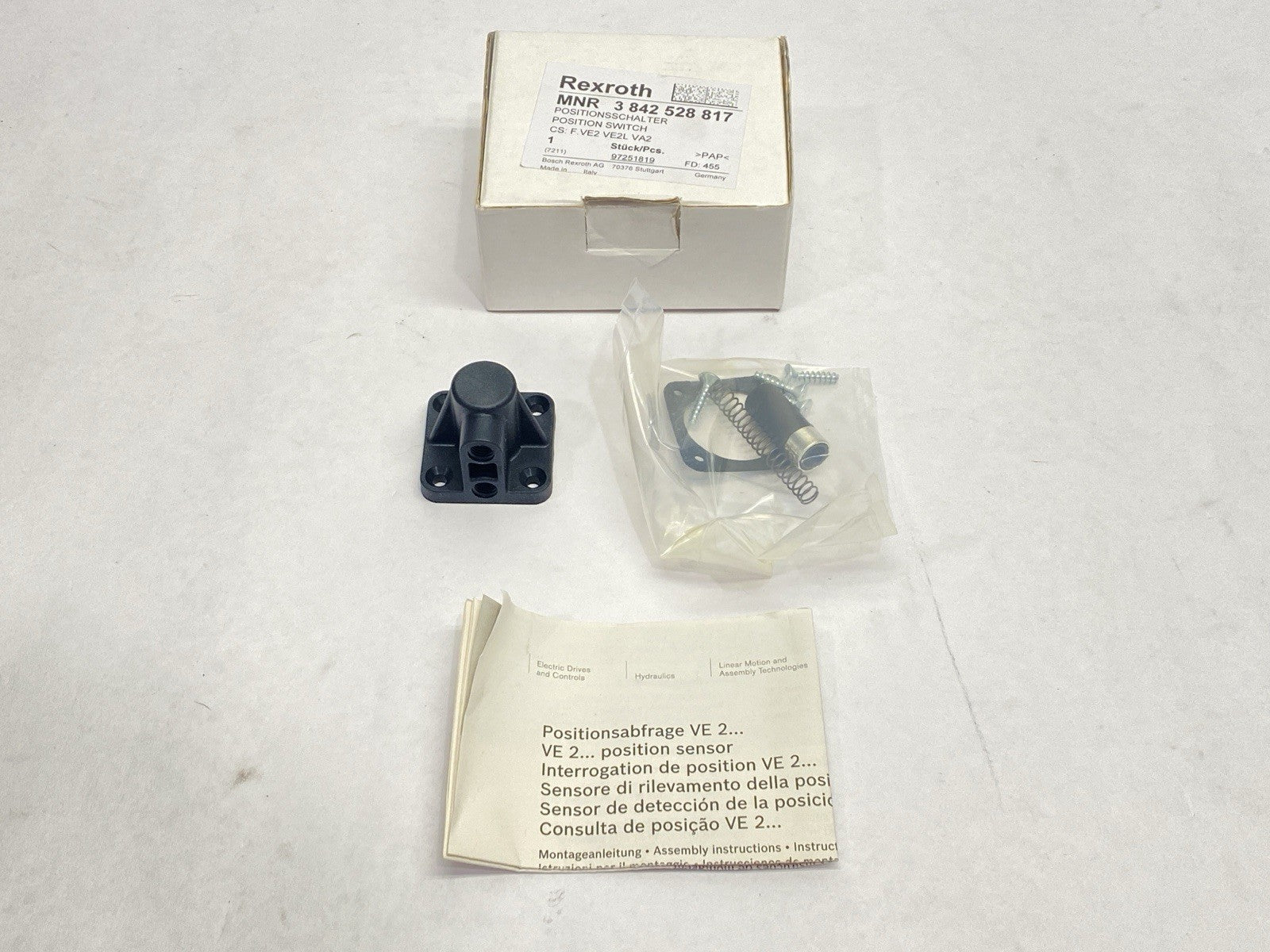 3 842 528 817 | Bosch Rexroth 3842528817 Position Switch F.VE2 VE2L VA2- New – Open box - Maverick Industrial Sales