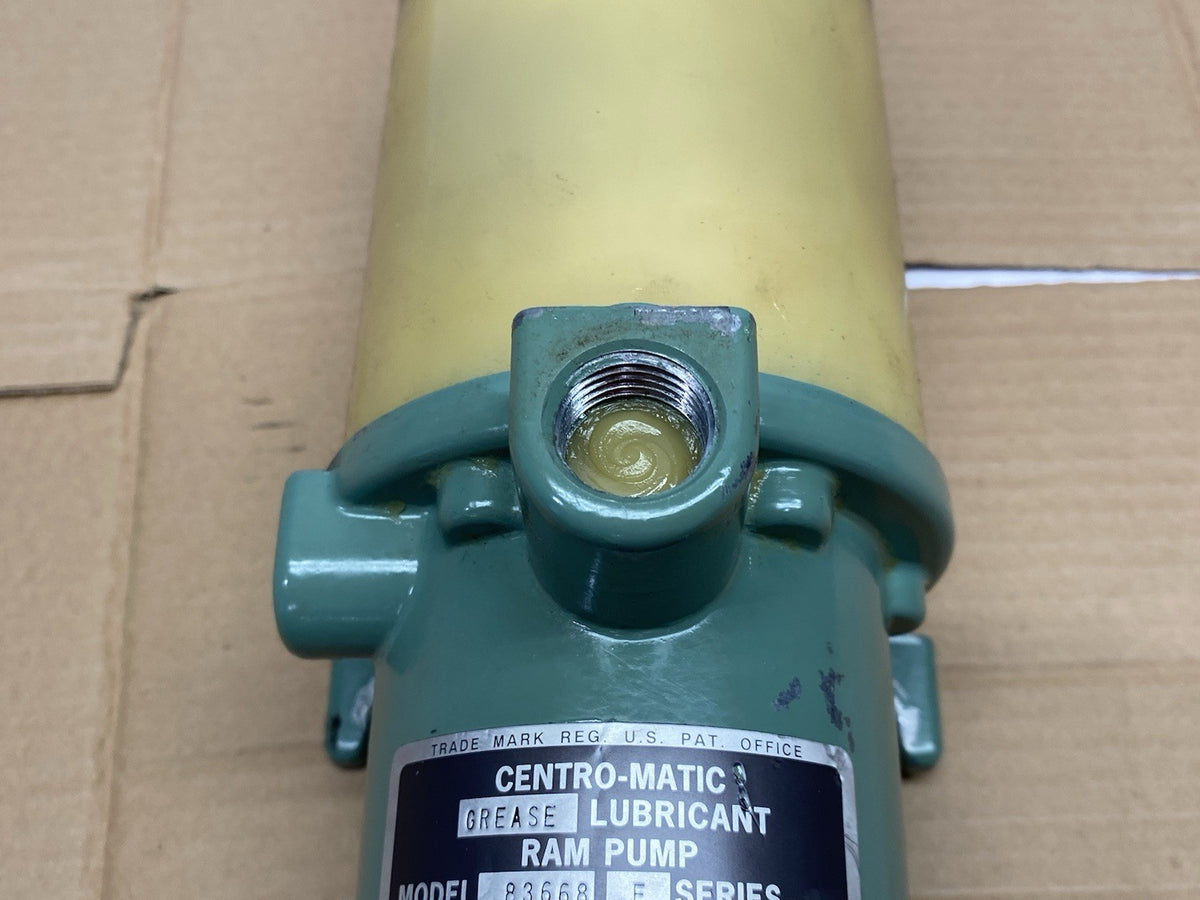 83668 | Lincoln Series E CENTRO-MATIC Grease Lubricant Ram Pump, 20-1 Ratio- Used - Maverick Industrial Sales
