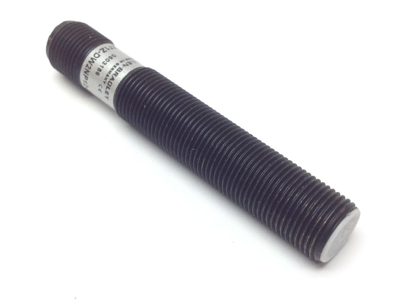 Allen Bradley 871Z-DW2NP12-D4 Inductive Proximity Sensor - New – Open box - Maverick Industrial Sales