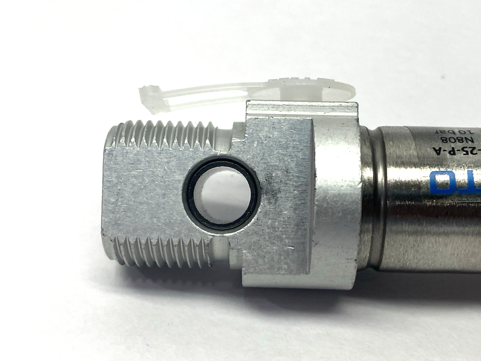 Festo DSNU-20-25-P-A Pneumatic Cylinder 20mm Bore 25mm Stroke 19208 - Maverick Industrial Sales