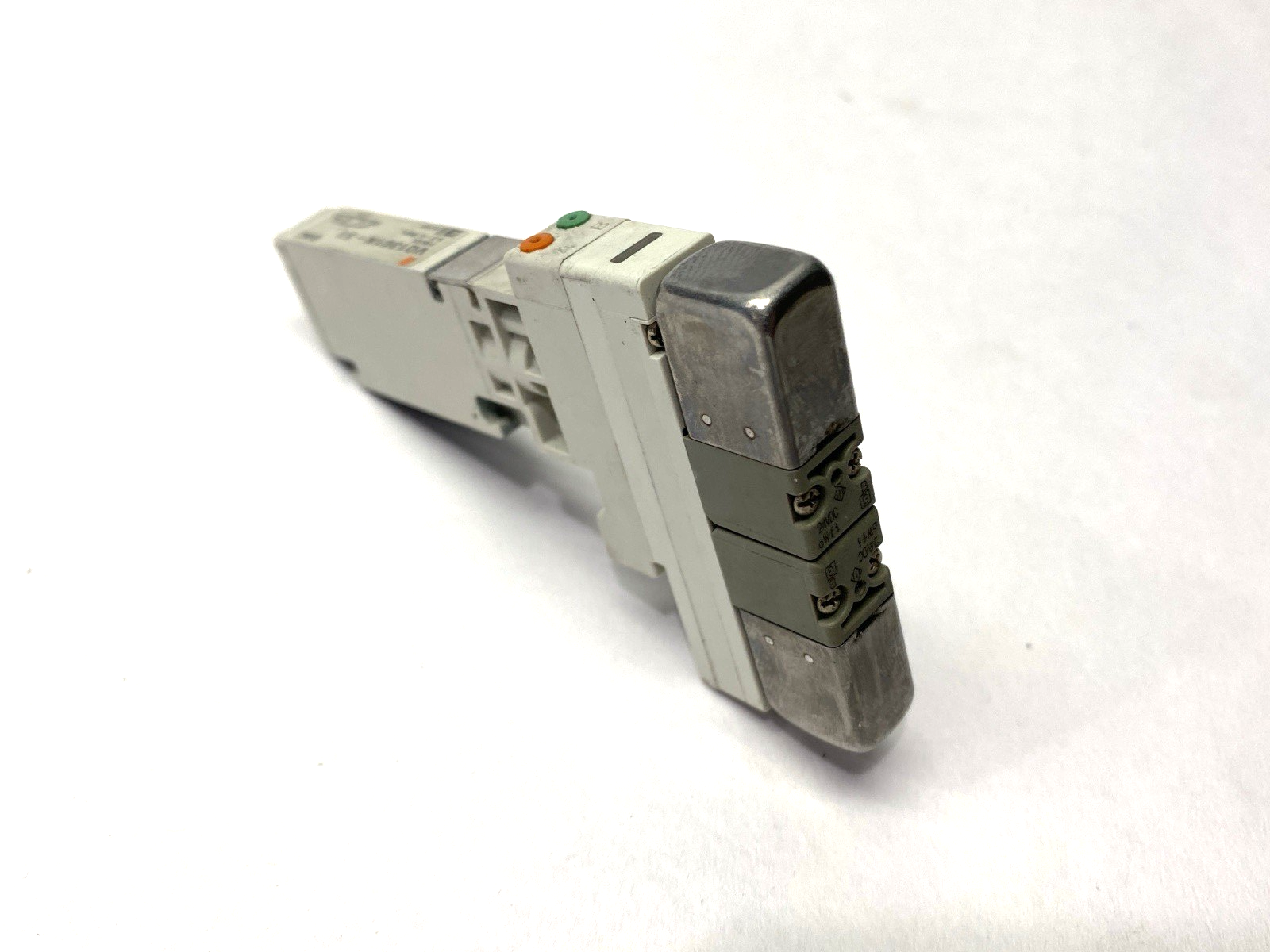 VQ1301N-51 | SMC Pneumatic Solenoid Valve 5-Port 24VDC - Used - Maverick Industrial Sales