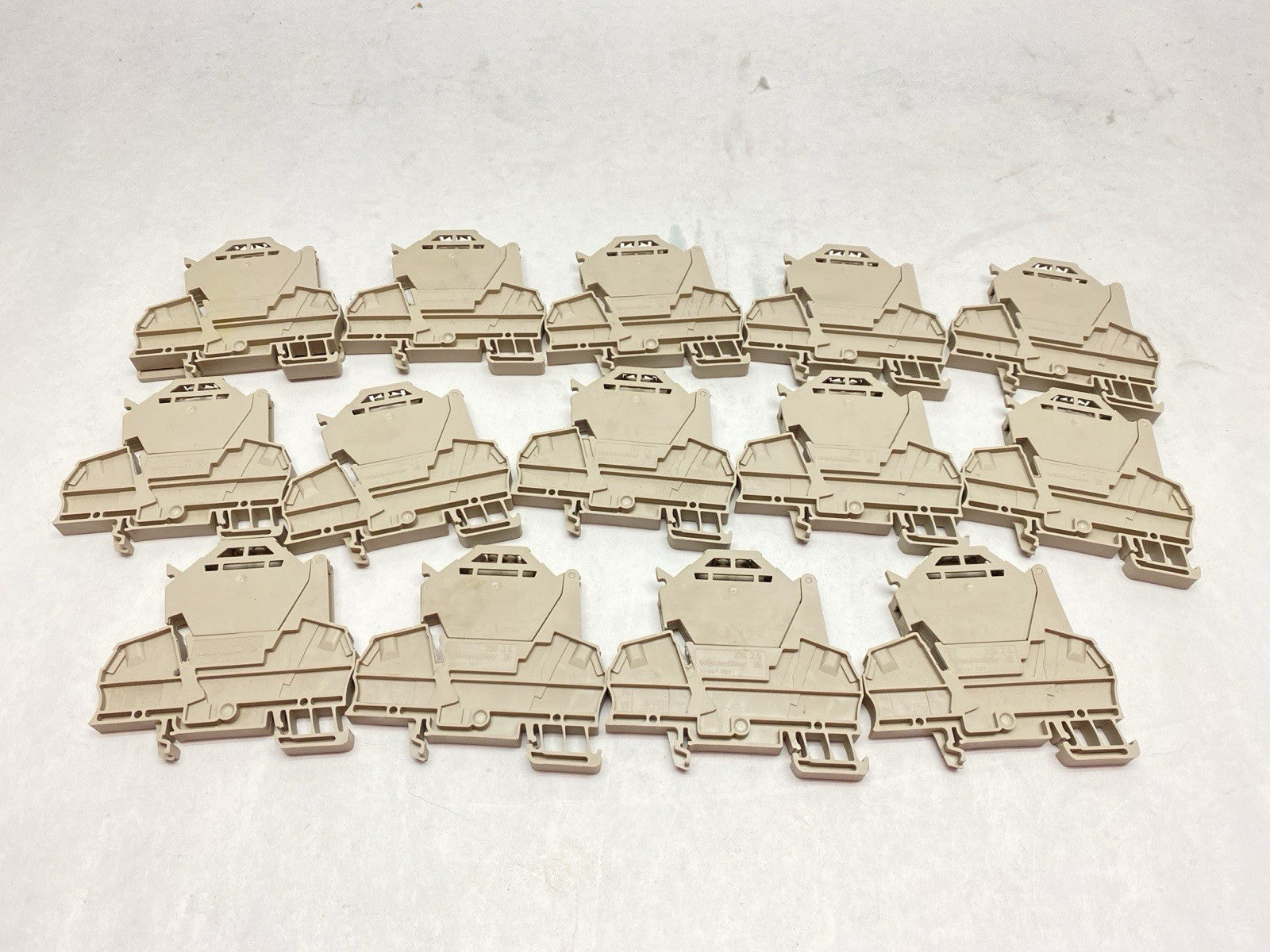 Weidmuller ZSI 2.5 Fused Terminal Block 1616400000 LOT OF 14 - Maverick Industrial Sales