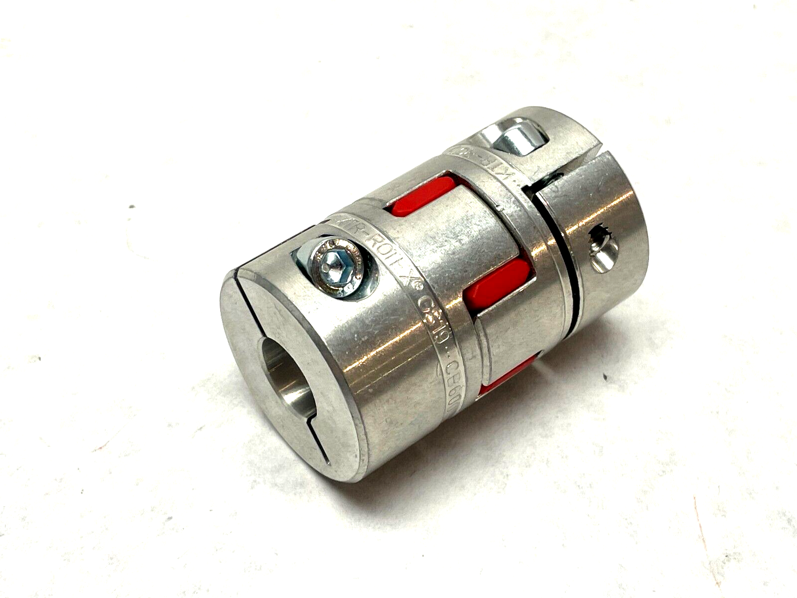 GS19 | KTR Rotex Shaft Coupling 15mm Bore Screw Clamp - Used - Maverick Industrial Sales