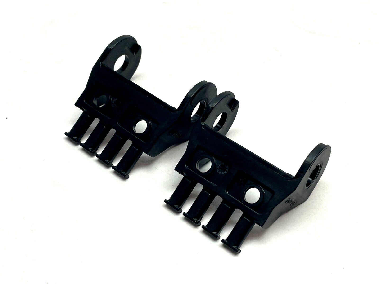 14038-1PZ | Igus Mounting Bracket for Moving End LOT OF 2 - New – Open box - Maverick Industrial Sales