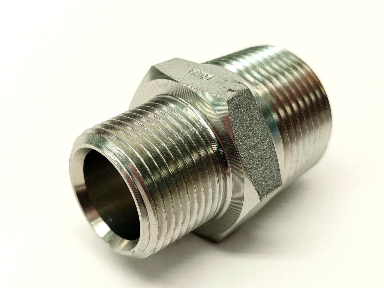 Stainless Steel Male Pipe Connector 1-1/16" Thread x 1" NPT - New – Open box - Maverick Industrial Sales
