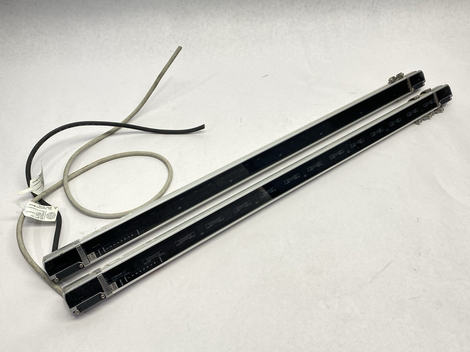 SL-C32H | Keyence Safety Light Curtain Main Unit Set 32 Optical Axes - Used - Maverick Industrial Sales