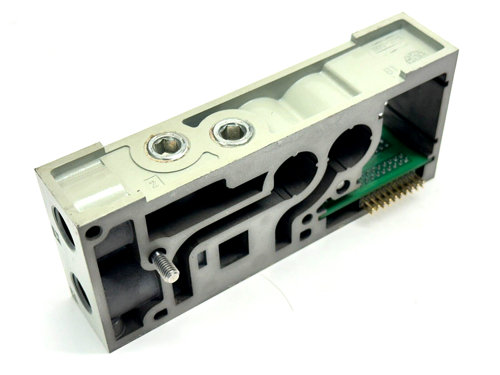 006-158D | Numatics Double Z Board Casing Manifold 256-641 - Used - Maverick Industrial Sales