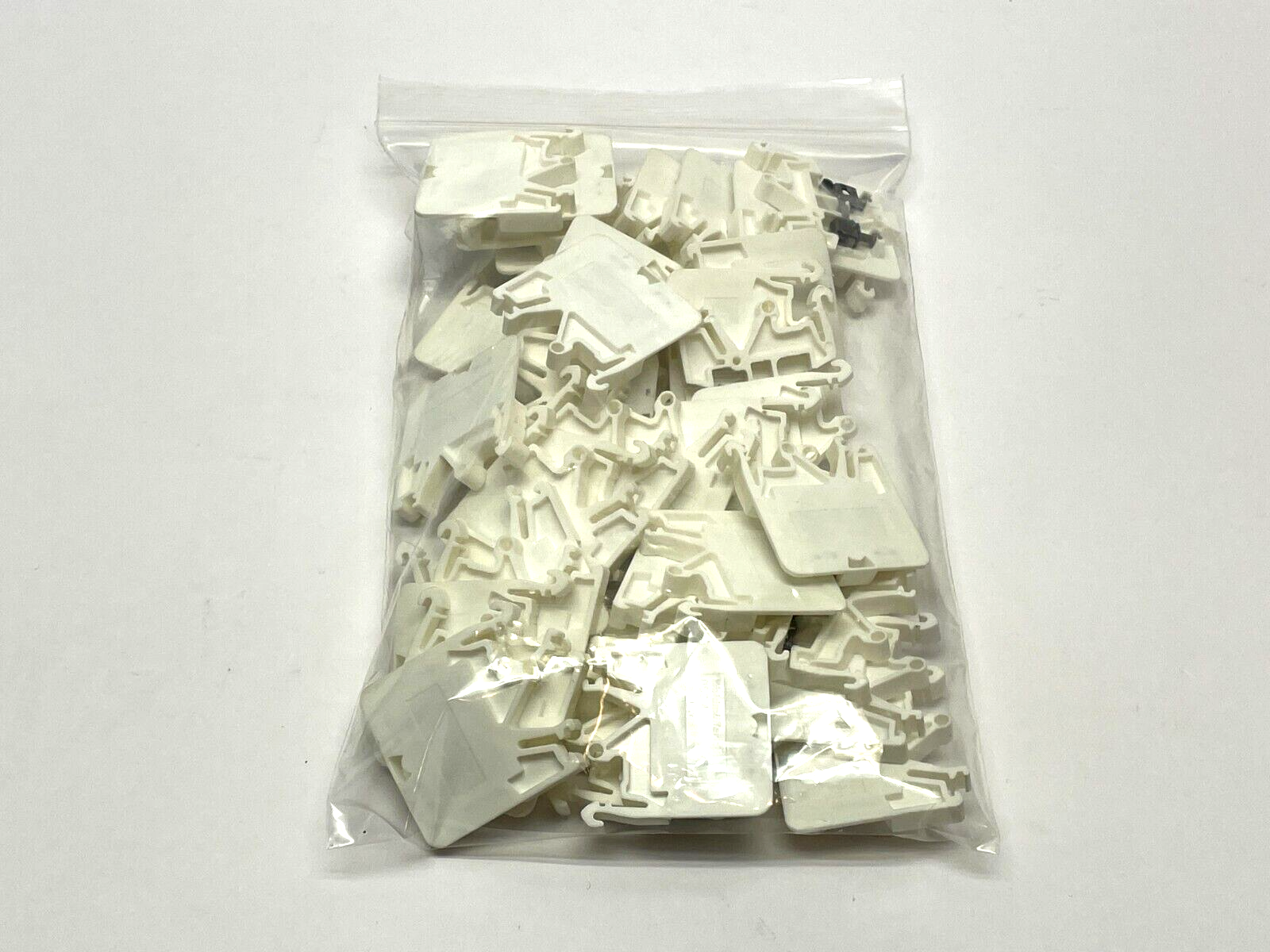 Weidmuller OSC 4 Terminal Block White 600V LOT OF 38 - Used - Maverick Industrial Sales