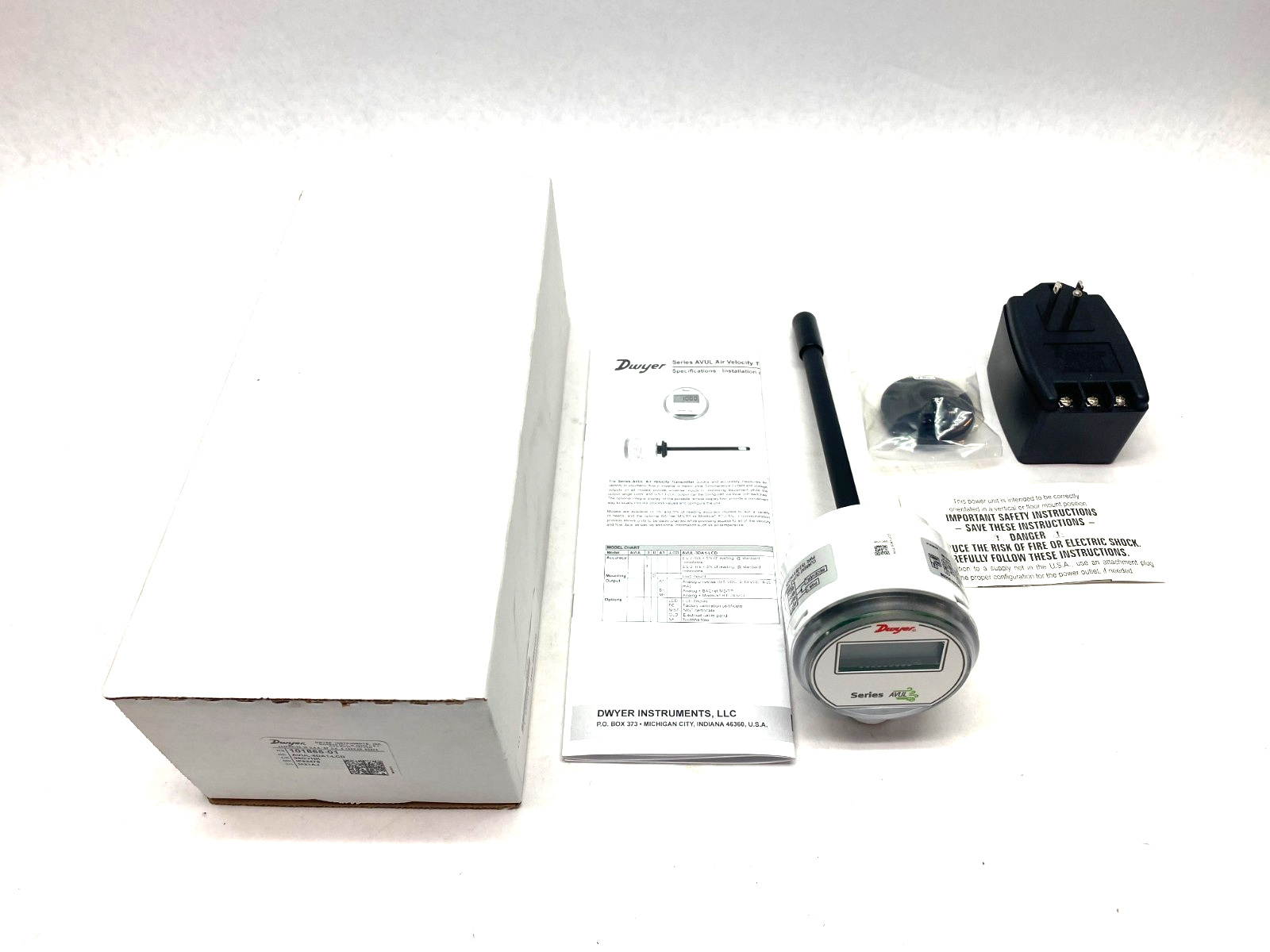 101865-01, AVUL-5DA1-LCD | Dwyer AVUL-5DA1-LCD Air Velocity Transmitter 5-Digit 101865-01 - New – Open box - Maverick Industrial Sales