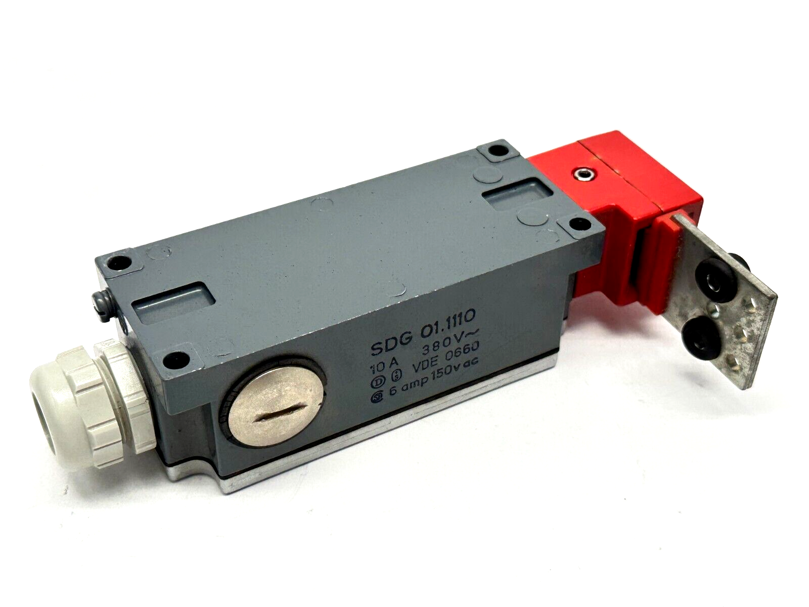 Elan SDG 01.1110 Keyed Interlock Switch 10A 380V / 6A 150VAC - Used - Maverick Industrial Sales