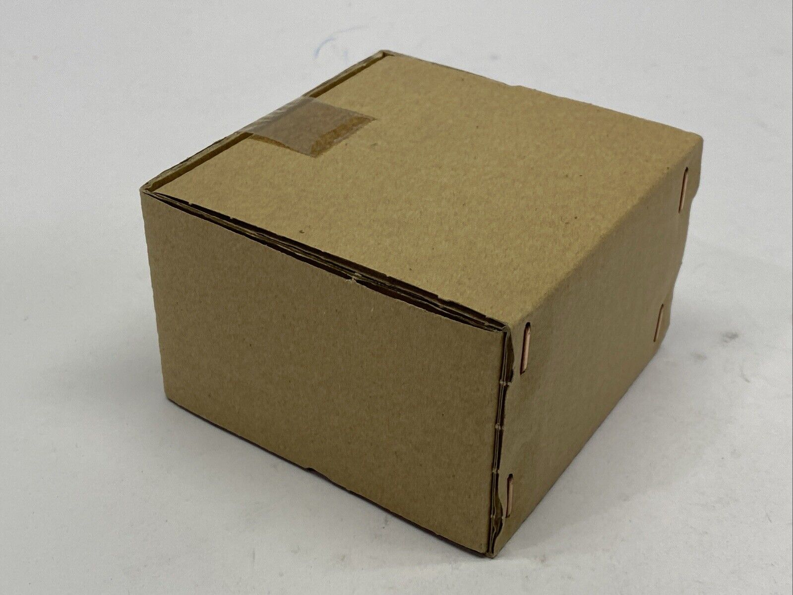 Parker P32MD14022N Branch Block P32 1/2" - 1/4" - 1/4" BSPP - New - Maverick Industrial Sales