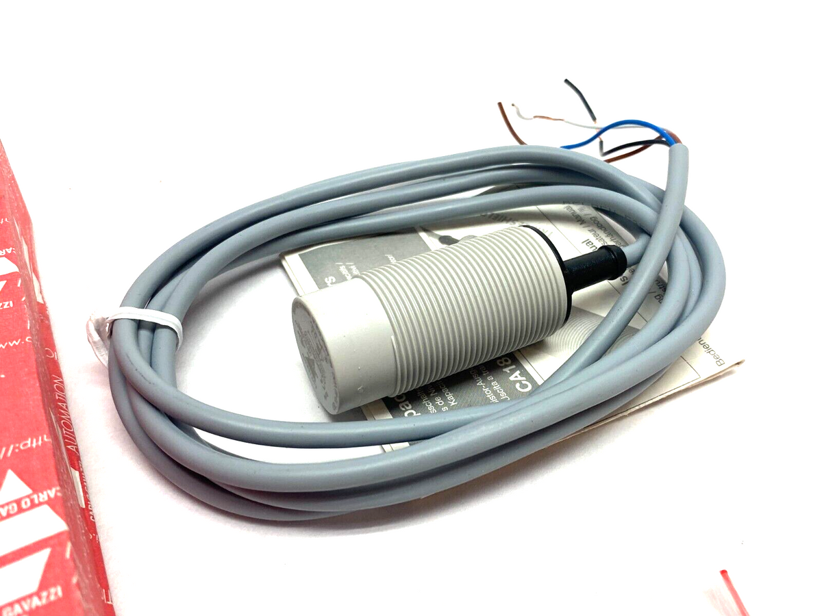 CA30CAN25PA | Carlo Gavazzi Capacitive Proximity Switch M30 25mm Range 10-40VDC - New – Open box - Maverick Industrial Sales