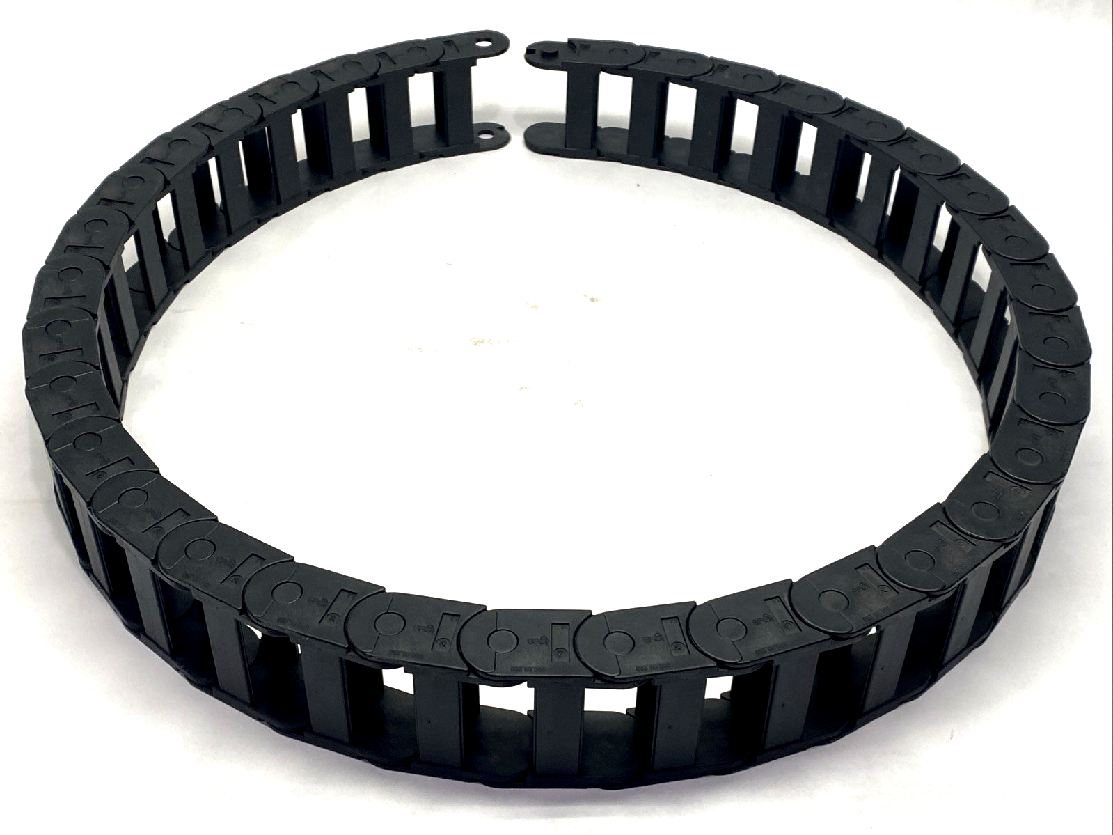 200.05.250.0 | Igus Series 200 Energy Chain 34 Links 63" Length - Used - Maverick Industrial Sales