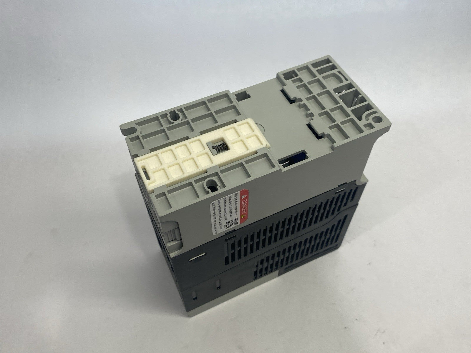 25B-D2P3N104 | Allen Bradley Ser. A PowerFlex 525 AC Drive, EtherNet/IP & Safety- New – Open box - Maverick Industrial Sales