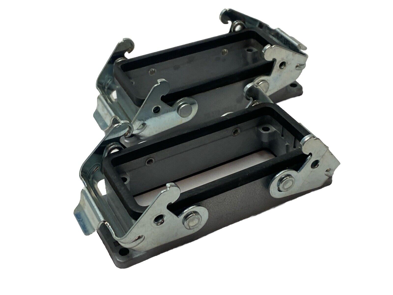 70.320.1628.0 | Wieland Double Locking Bulkhead Housing LOT OF 2 - New – Open box - Maverick Industrial Sales