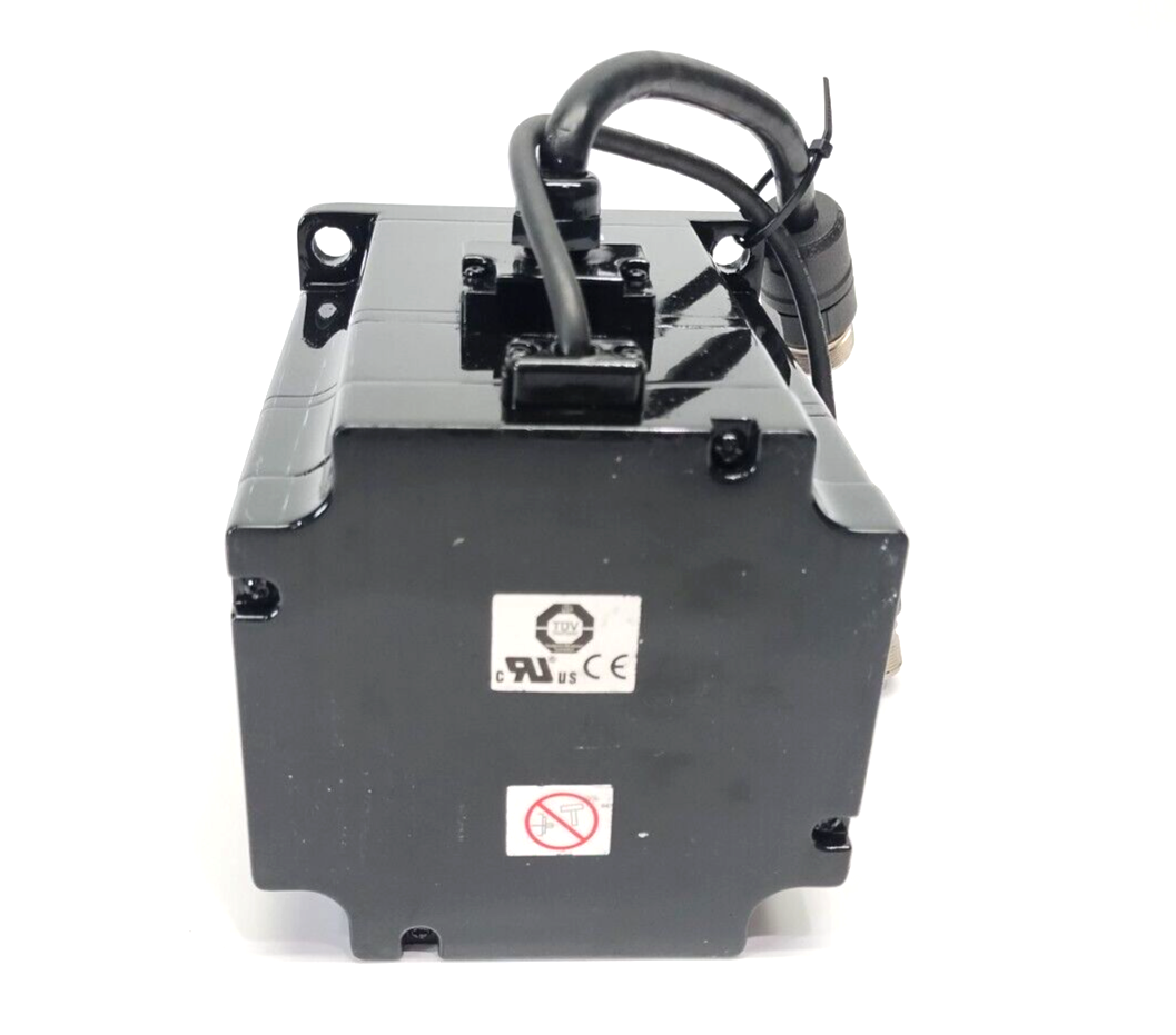 Yaskawa SGMPH-15A1A6CD-OY AC Servo Motor 200V 1500W 7.5A 3000RPM 3/4" Shaft - New – Open box - Maverick Industrial Sales