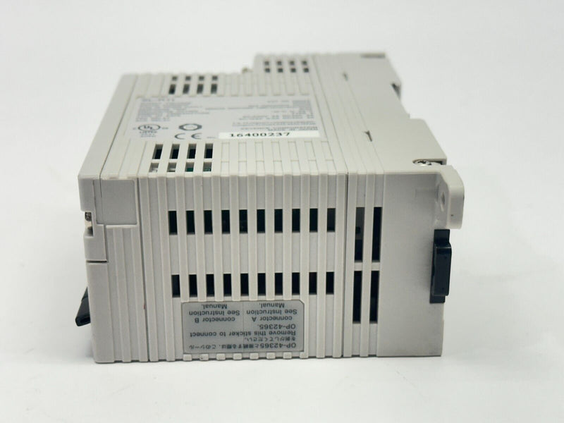 Keyence SL-R11 Safety Control Unit 150mA 24VDC DAMAGED - Maverick Industrial Sales