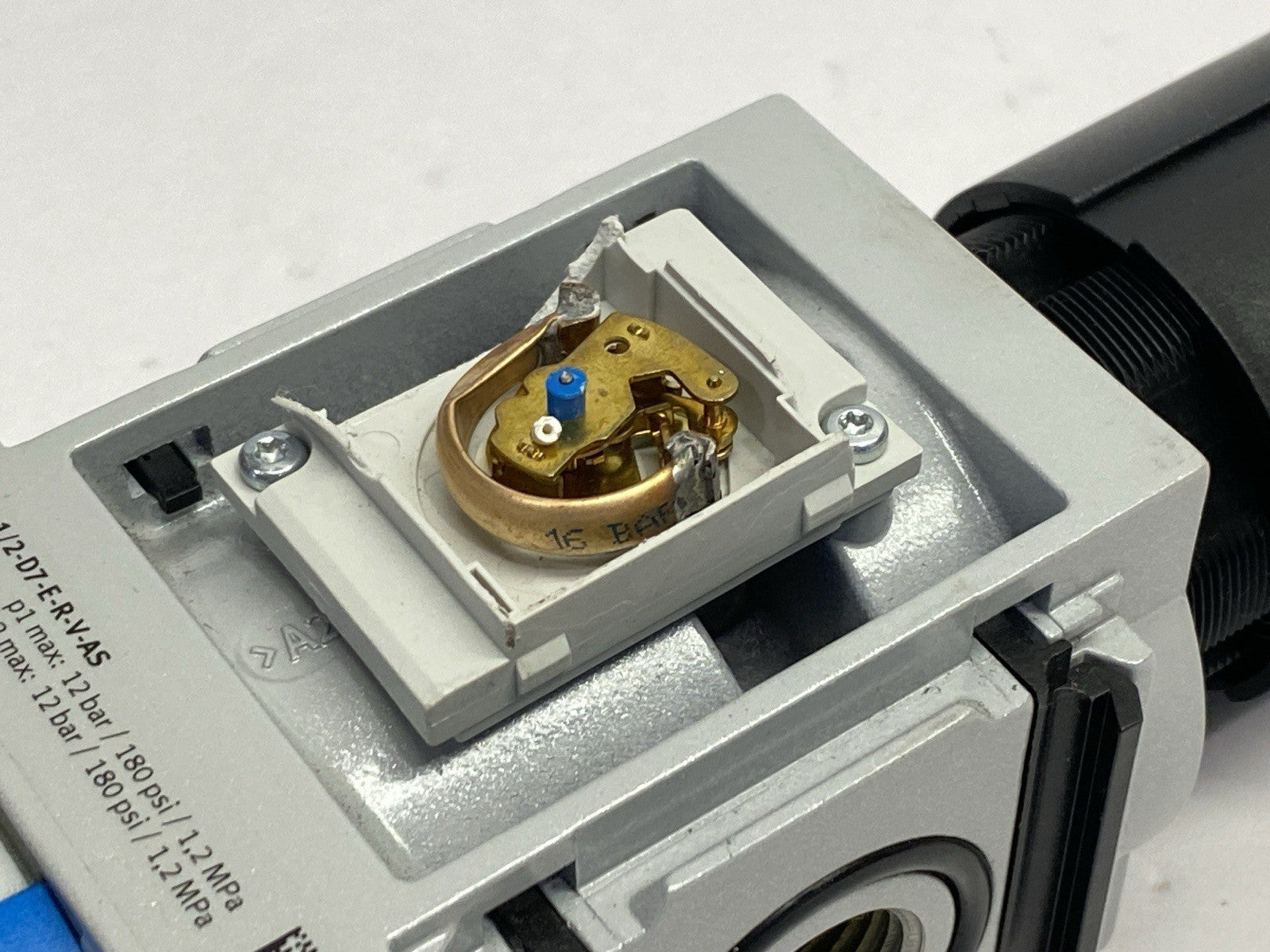 Festo MS6-LFR-1/2-D7-E-R-V-AS Pneumatic Filter Regulator 529190 - For parts or not working - Maverick Industrial Sales