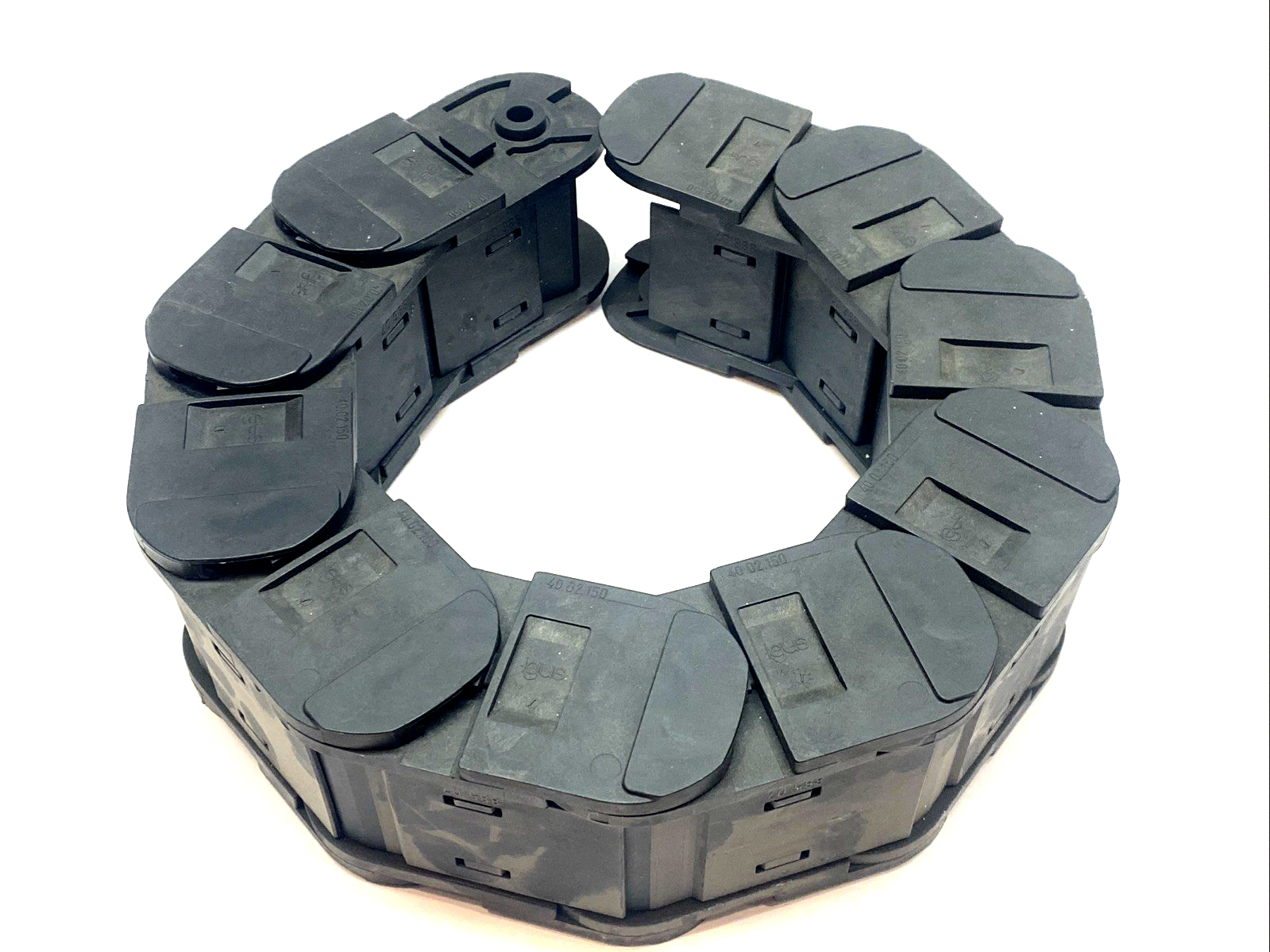 40.01.150 | Igus Energy Chain Cable Carrier 10 Links - Used - Maverick Industrial Sales