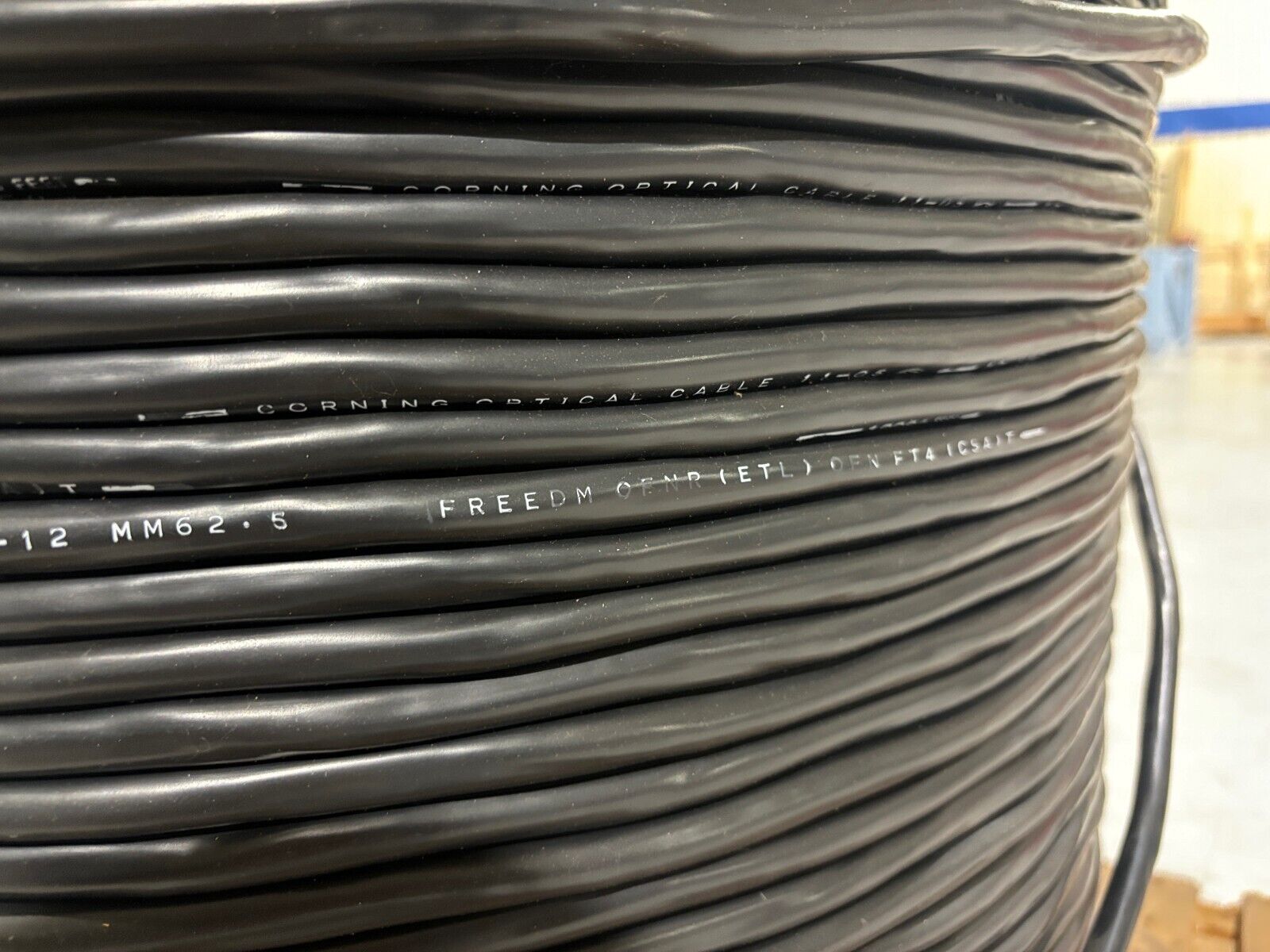 Corning Optical Cable 11-05, SME-12, 24-F Hybrid LT In/Out Riser Cable, 1600-FT - Open box - Maverick Industrial Sales