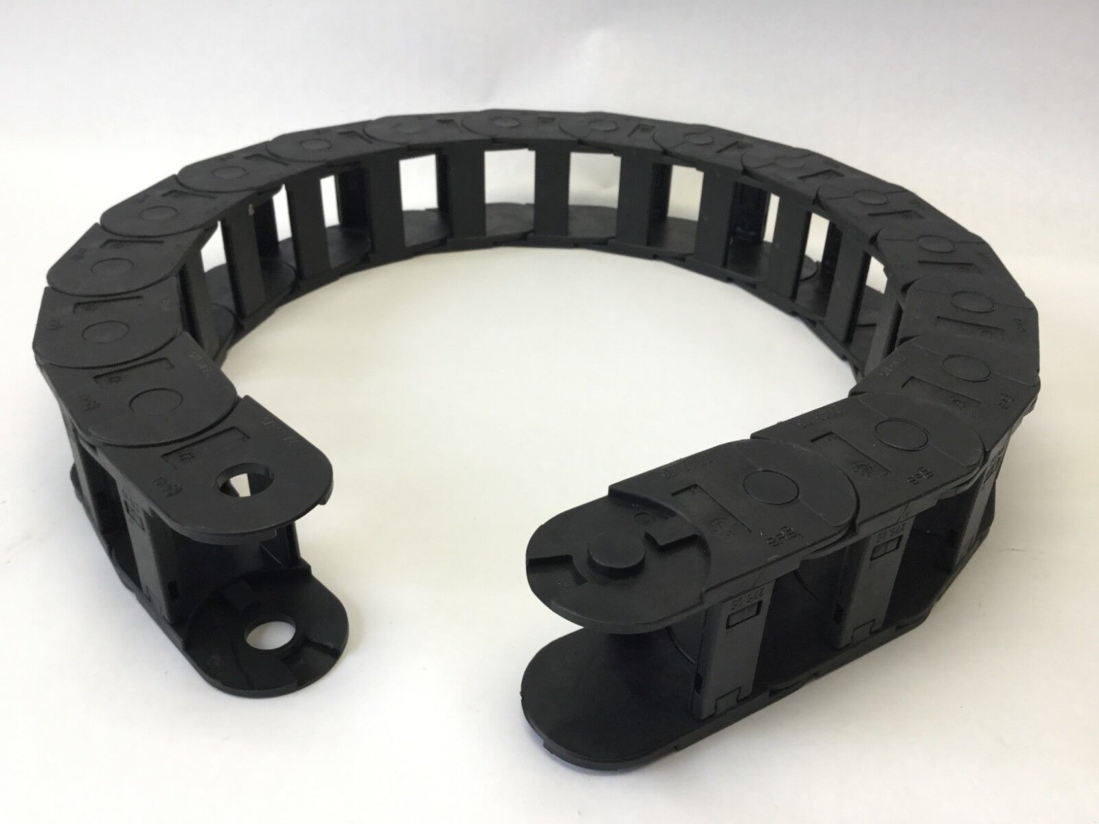 igus 27.05.175.0 Series 27 E-Chain 50mm Inner Width 18 Links 41.5" Length - Maverick Industrial Sales