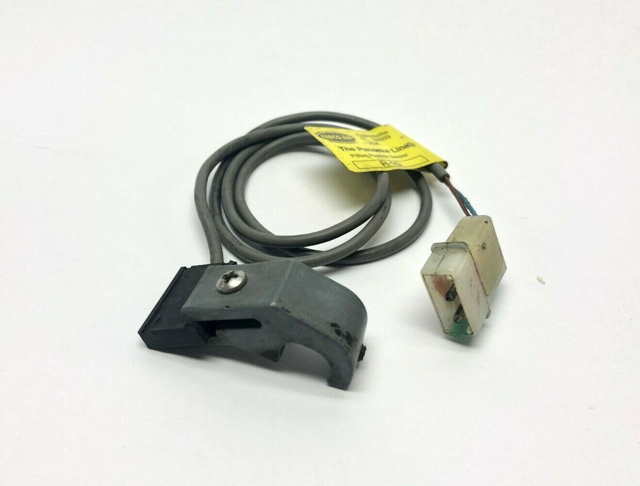 Fabco-Air RL-10 Piston Position Sensor with Mounting Bracket, The Pancake Line - Maverick Industrial Sales