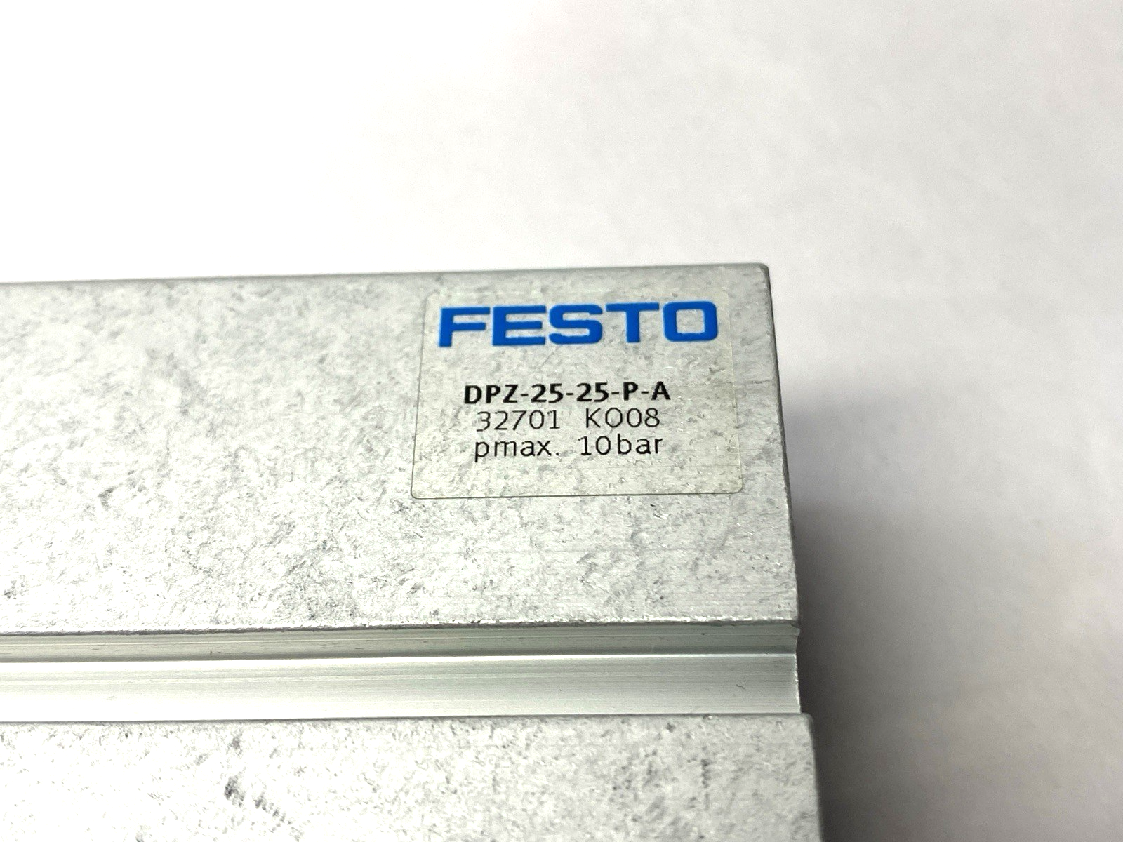 Festo DPZ-25-25-P-A Pneumatic Twin Cylinder 25mm Stroke 25mm Piston Dia. 32701 - Maverick Industrial Sales