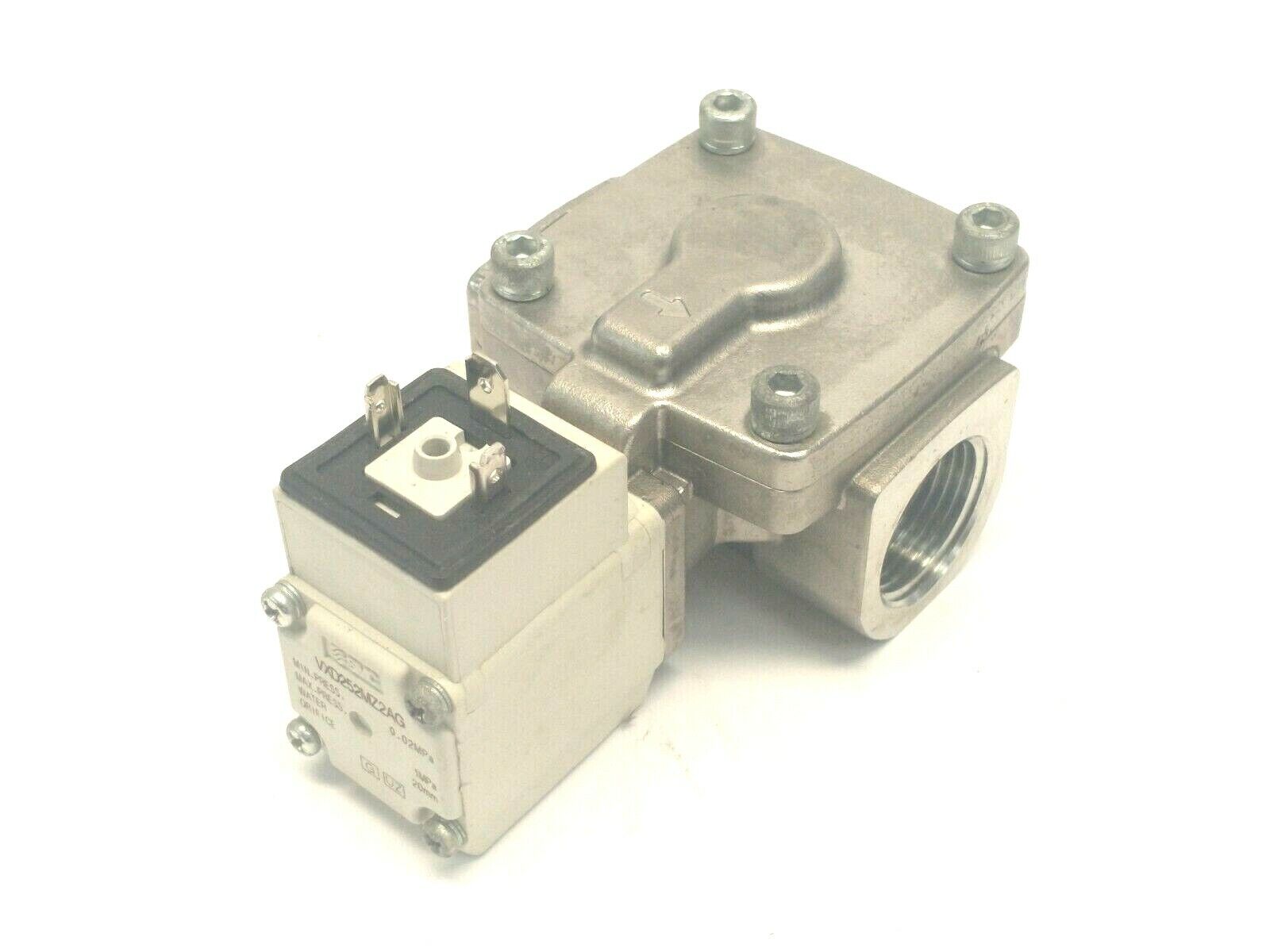 VXD252MZ2AG | SMC 2-Way Media Solenoid Valve 24VDC 2A - Used - Maverick Industrial Sales