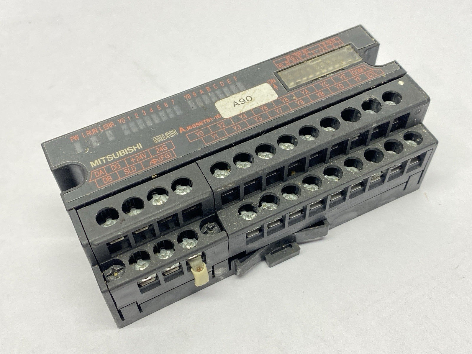 AJ65SBTB1-16TE | Mitsubishi MELSEC Digital Output Unit 0.1A 12/24VDC - Used - Maverick Industrial Sales