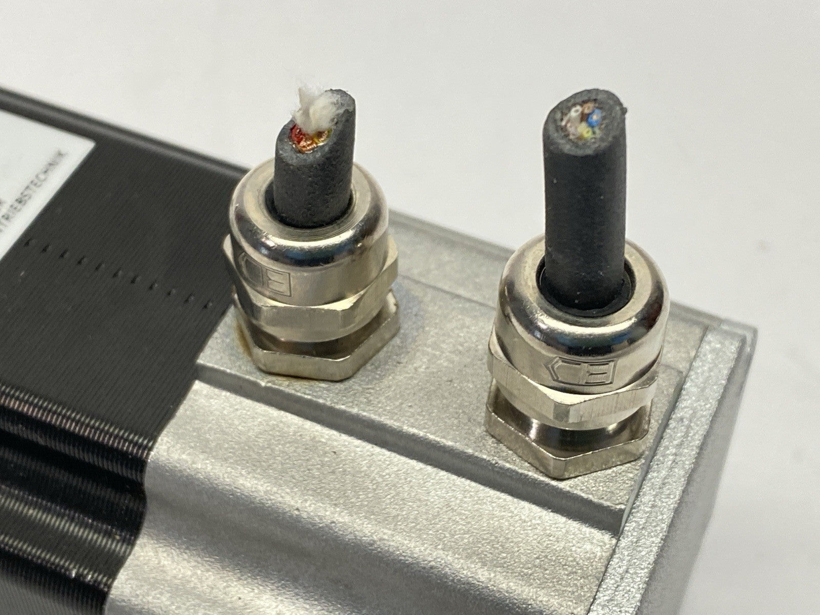23S31-0650-805L7-55(200) | Jenaer Antriebstechnik Servo Motor 2-Phase 3000RPM 72W - For parts or not working - Maverick Industrial Sales