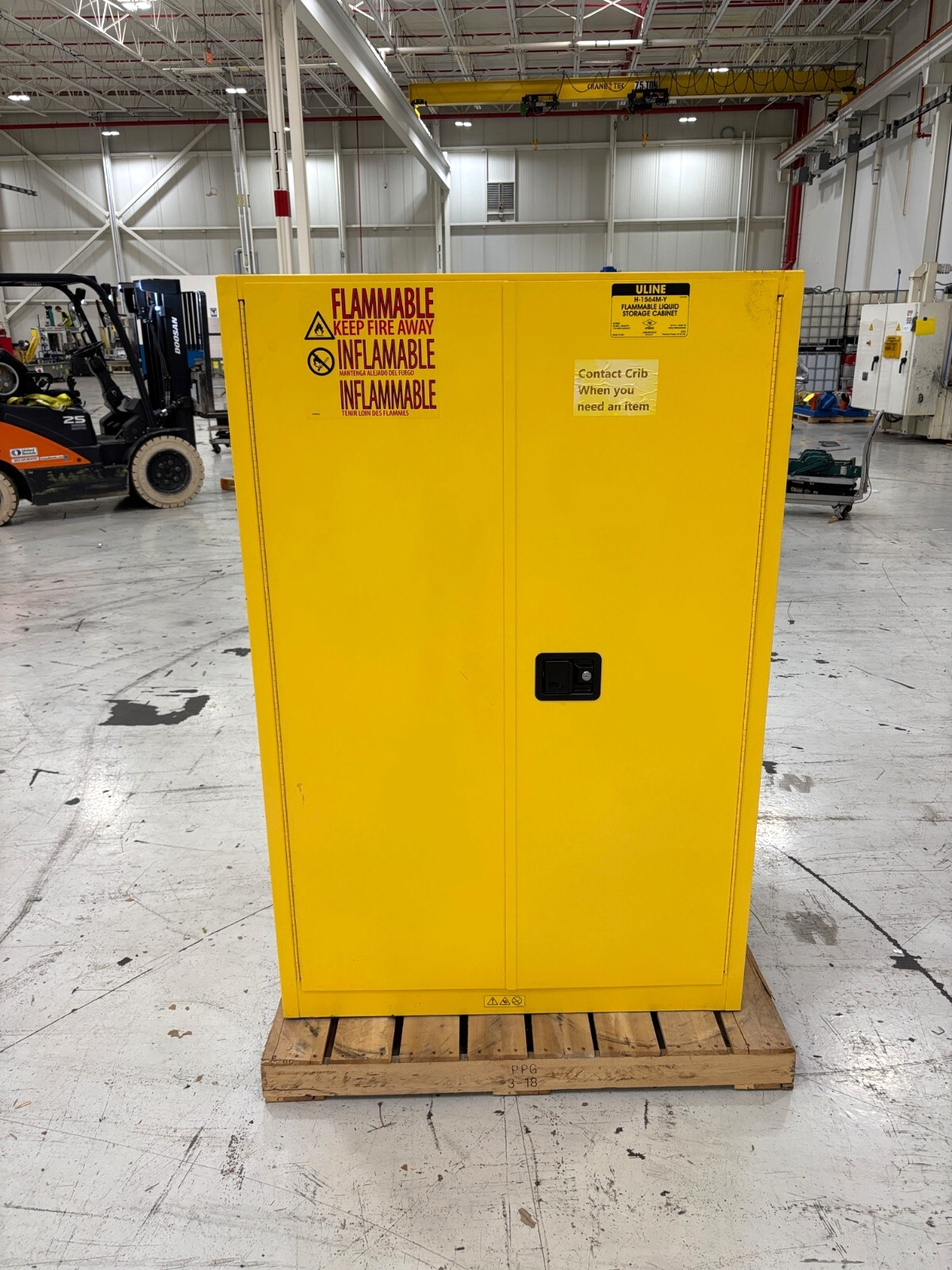 ULINE H-1564M-Y Flammable Liquid Storage Cabinet, 45 Gal. 170L Capacity, No Key - Maverick Industrial Sales