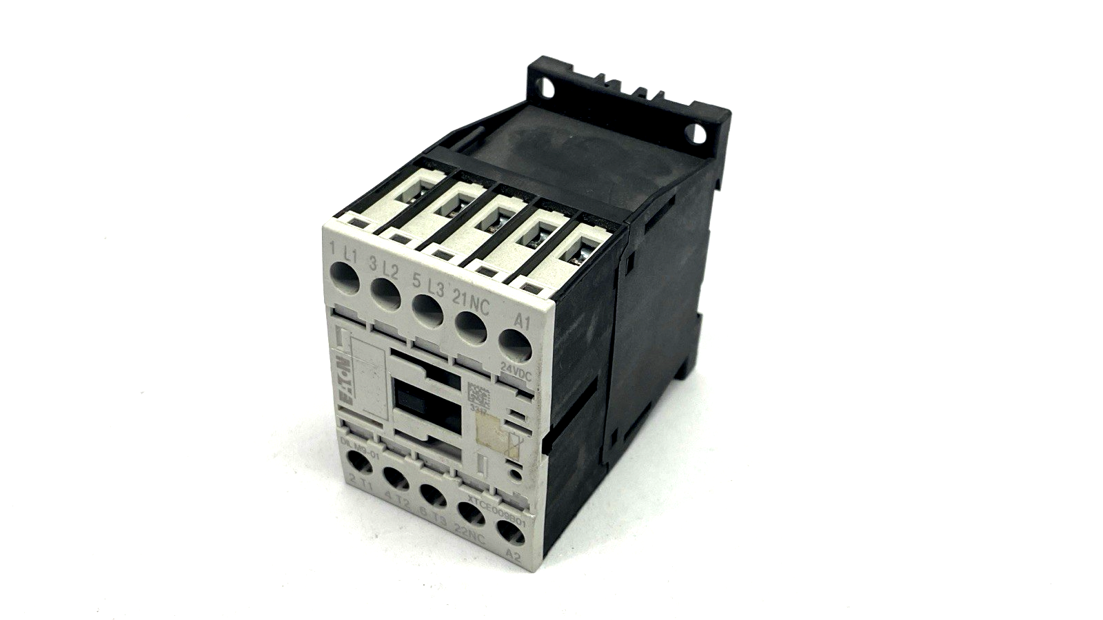 Eaton XTCE009B01 IEC Contactor 9A 240 VAC, NC, 9A, Frame B, 45mm 3P DIL M9-01A - Maverick Industrial Sales