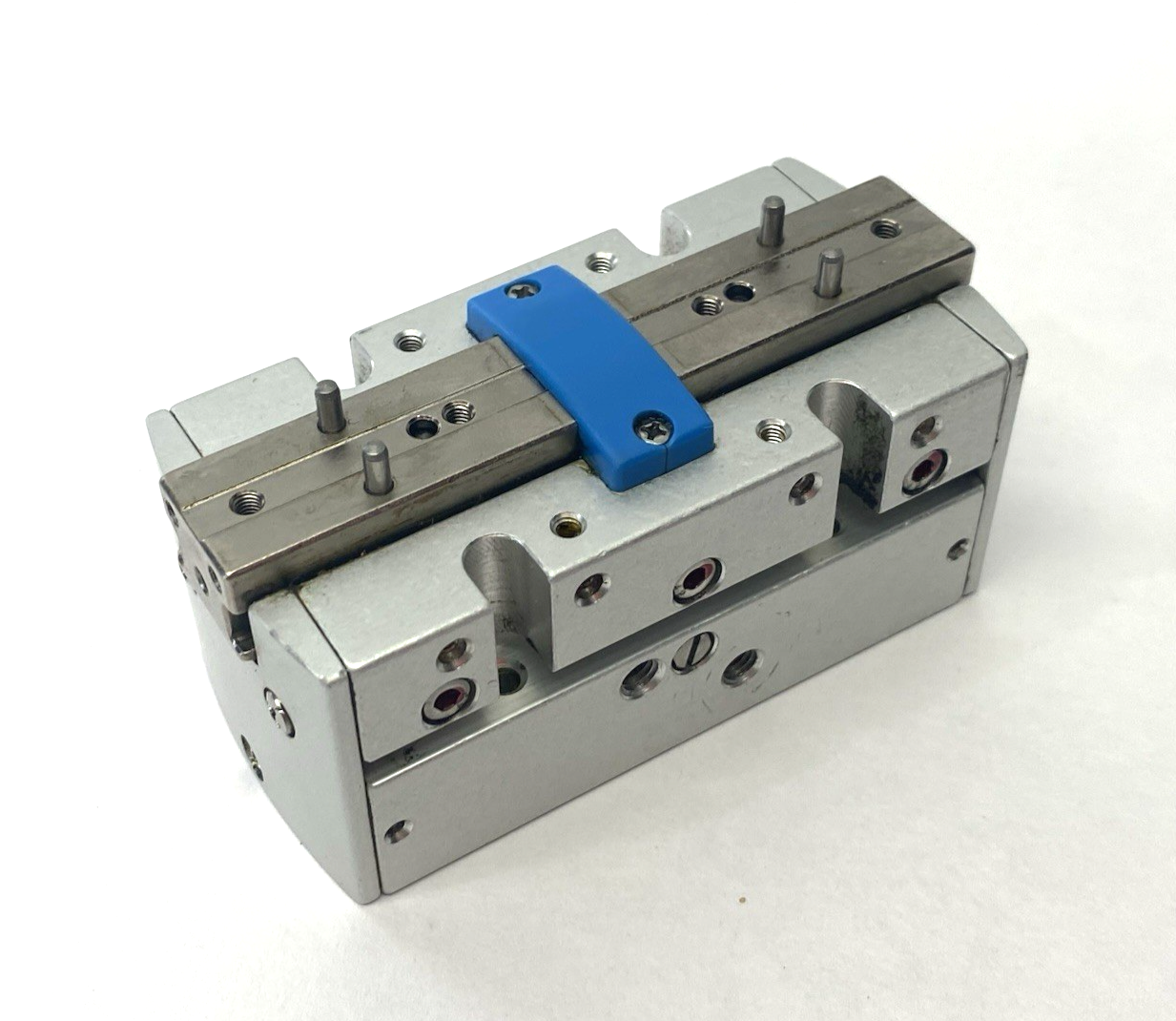 HGPP-16-A | Festo 2-Jaw Parallel Gripper, 5mm Stroke per Jaw, 102N Force, 187870- Used - Maverick Industrial Sales