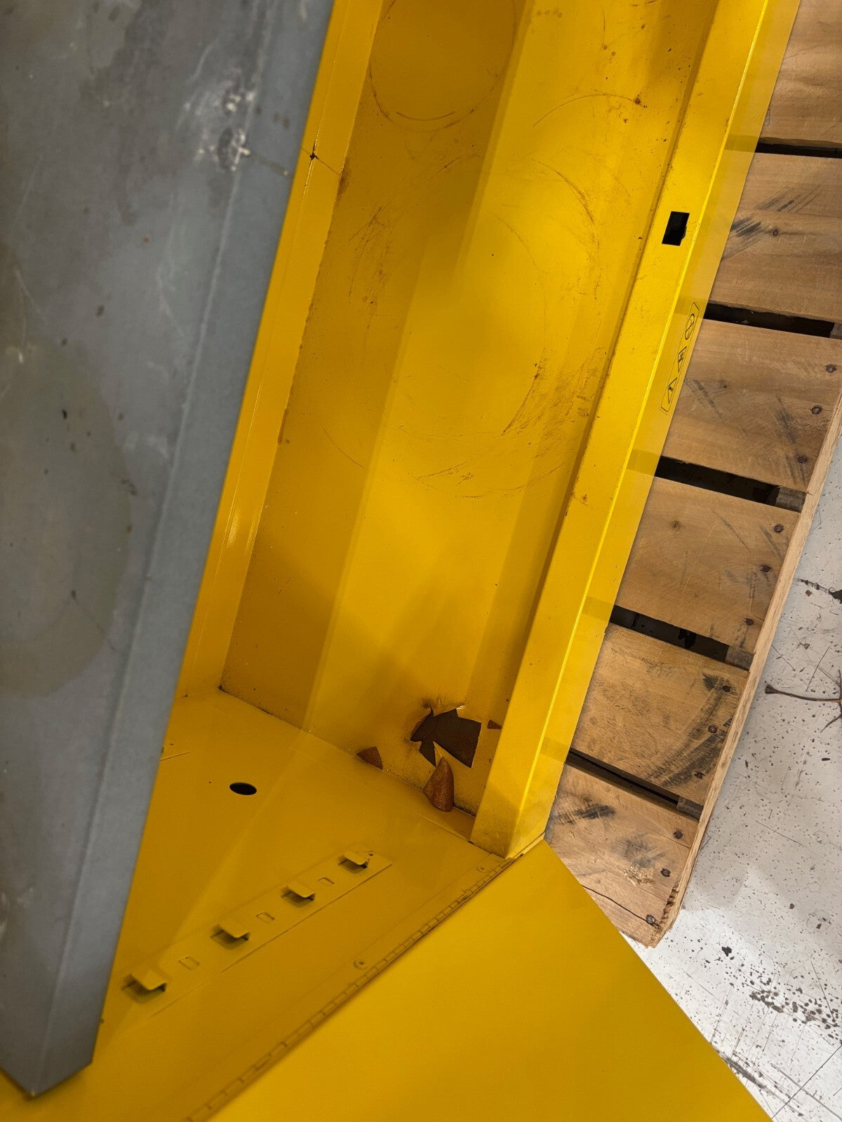 ULINE H-1564M-Y Flammable Liquid Storage Cabinet, 45 Gal. 170L Capacity, No Key - Used - Maverick Industrial Sales