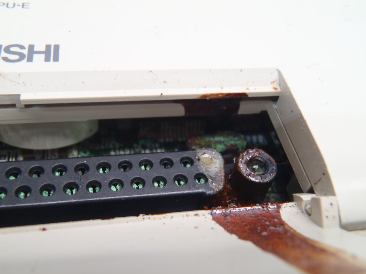 Mitsubishi FX-32MR-ES Programmable Controller 100-240VAC 50/60Hz - For parts or not working - Maverick Industrial Sales