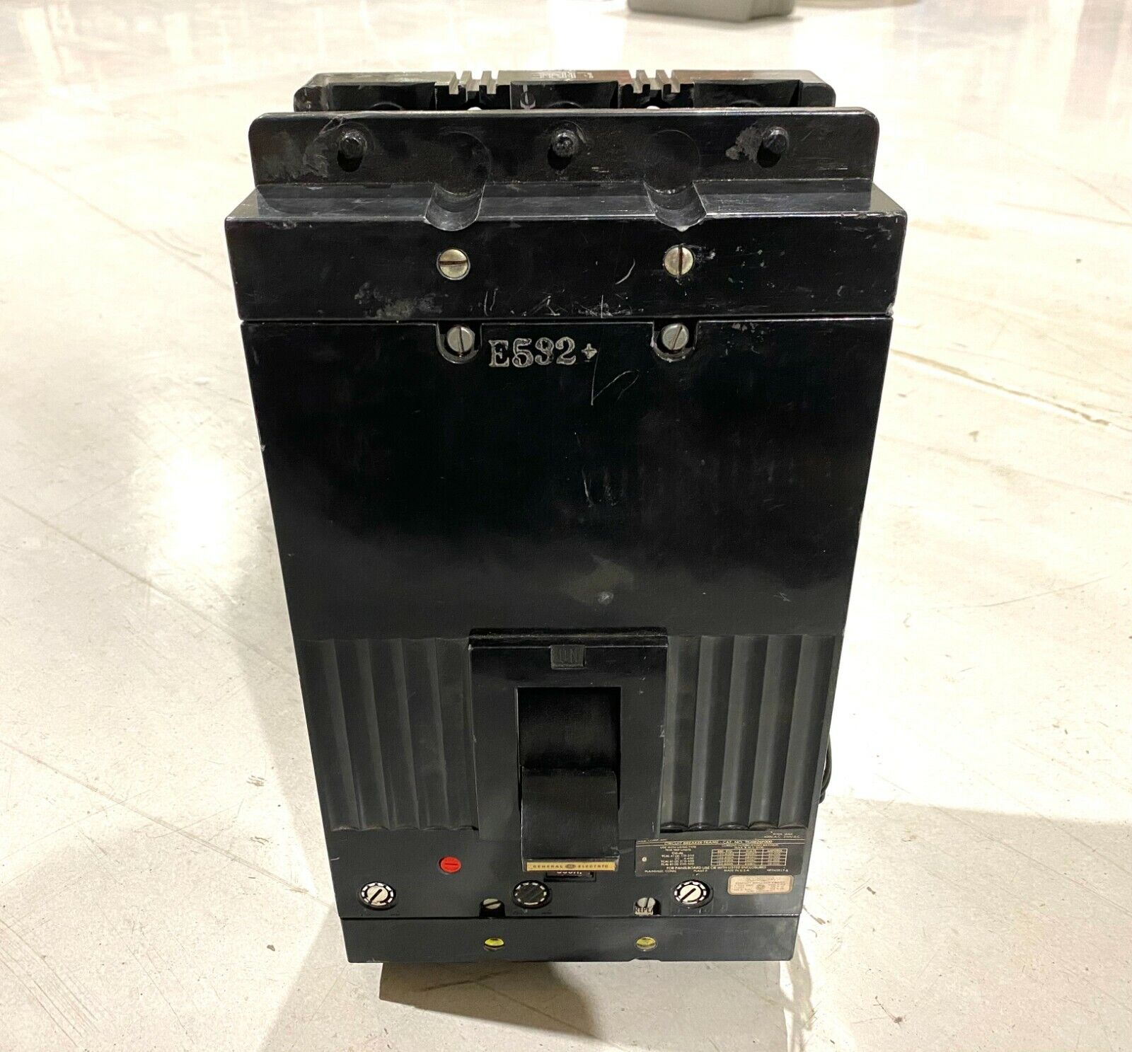GE General Electric TKM826F000 Circuit Breaker, 800A - Maverick Industrial Sales